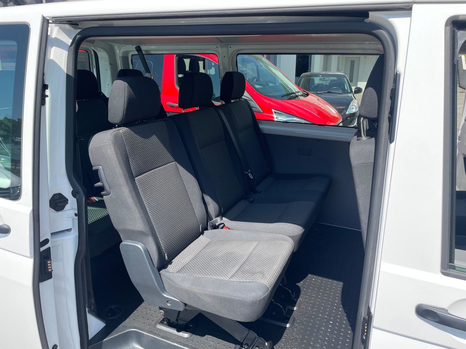 VW T6.1 Kombi 3000 2.0 TDI 150 DSG, Diesel, Occasion / Gebraucht, Automatik - 6