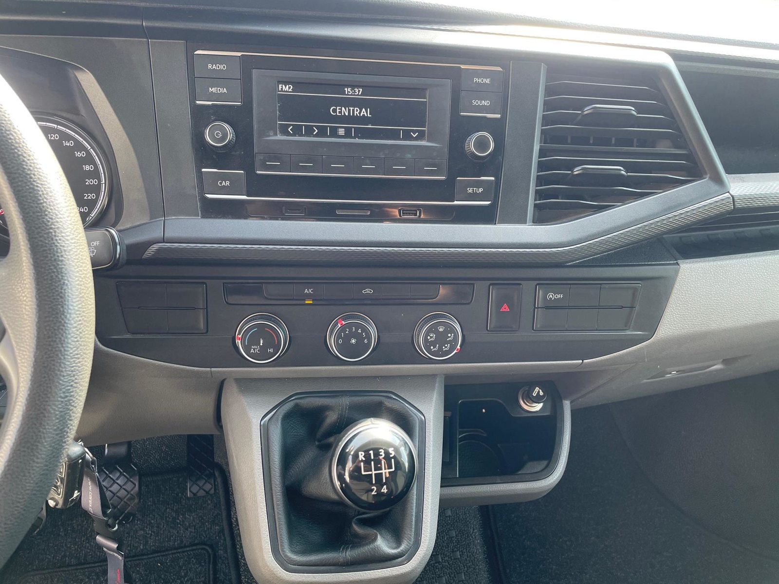 VW T6.1 Camper 3000 2.0 TDI 110, Diesel, Occasion / Utilisé, Manuelle - 7