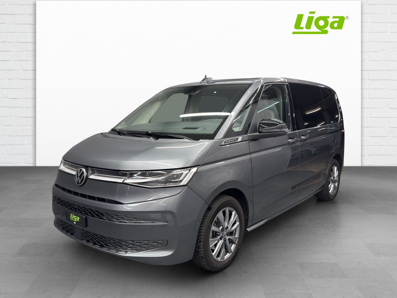 VW T7 Multivan kurz 1.4 eHybrid Life Edition D, Hybride Rechargeable Essence/Électricité, Occasion / Utilisé, Automatique - 2