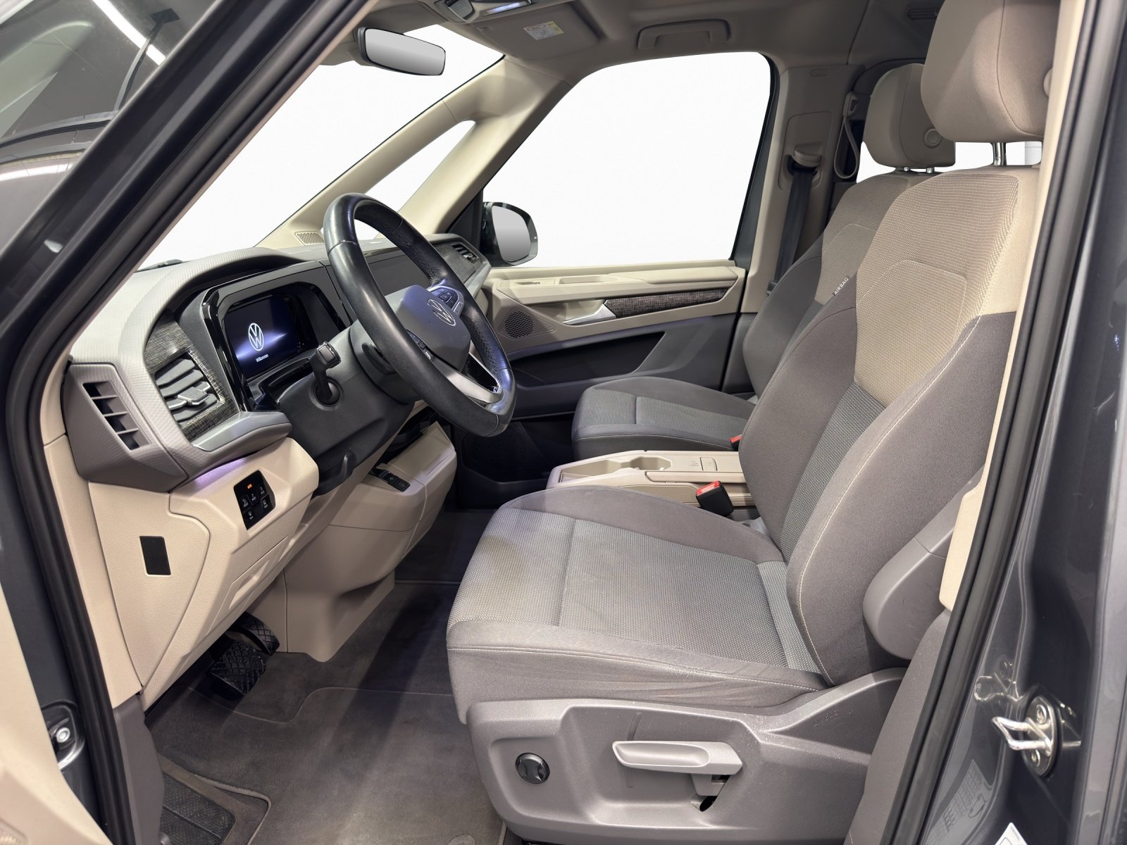 VW T7 Multivan kurz 1.4 eHybrid Life Edition D, Hybride Rechargeable Essence/Électricité, Occasion / Utilisé, Automatique - 7