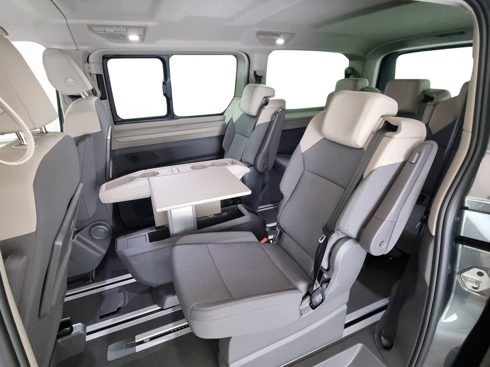 VW T7 Multivan 1.5 TSI eHybrid DSG 4Motion lang, Hybride Rechargeable Essence/Électricité, Occasion / Utilisé, Automatique - 7