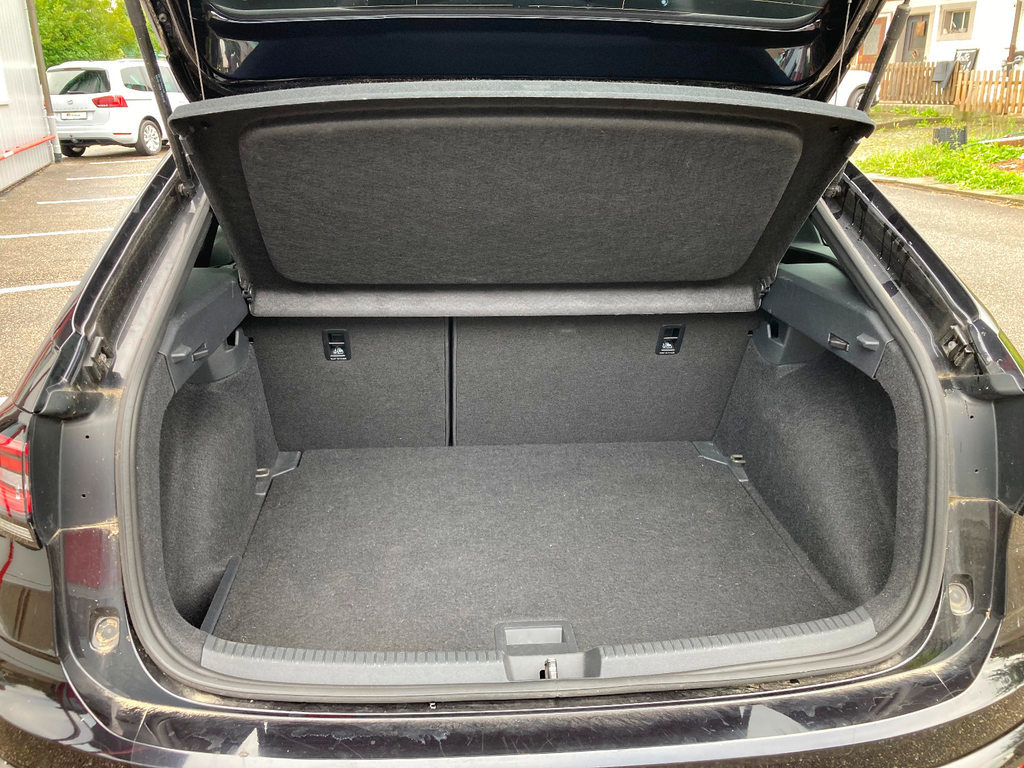VW Taigo 1.0 TSI R-Line DSG, Benzin, Occasion / Gebraucht, Automatik - 6