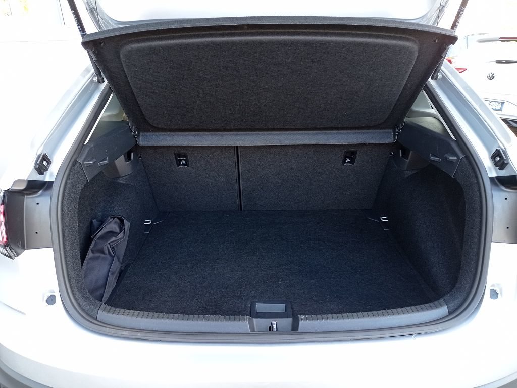 VW Taigo UNITED, Petrol, Second hand / Used, Automatic - 6