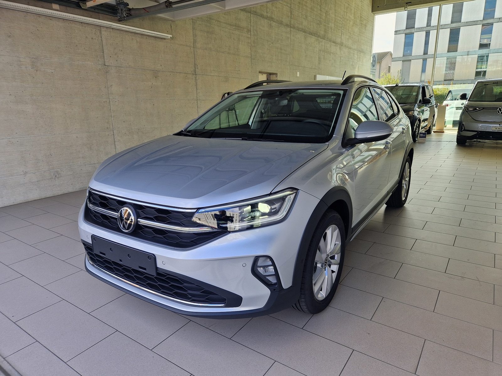 VW Taigo UNITED, Petrol, Second hand / Used, Automatic - 3