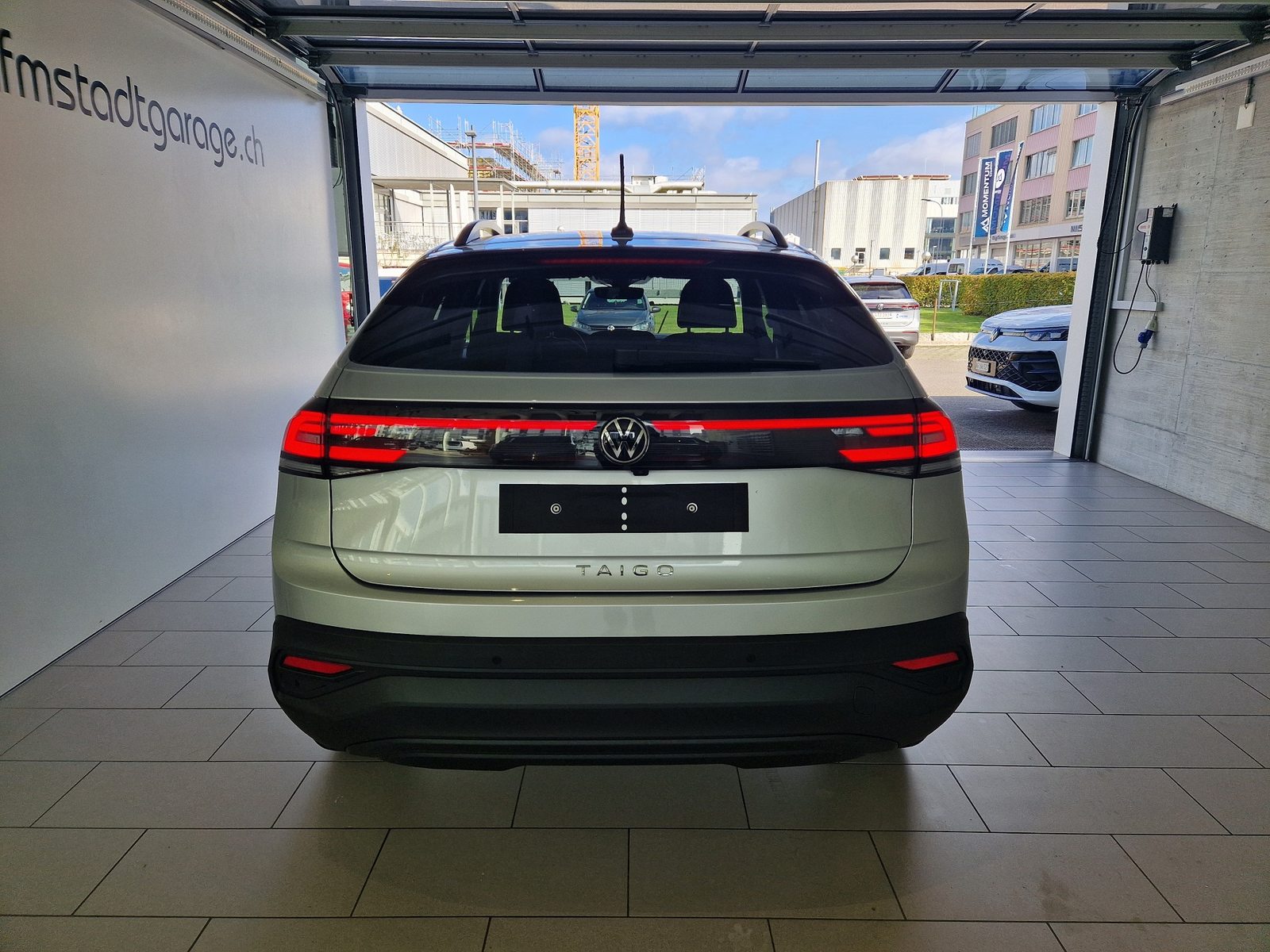 VW Taigo UNITED, Petrol, Second hand / Used, Automatic - 5