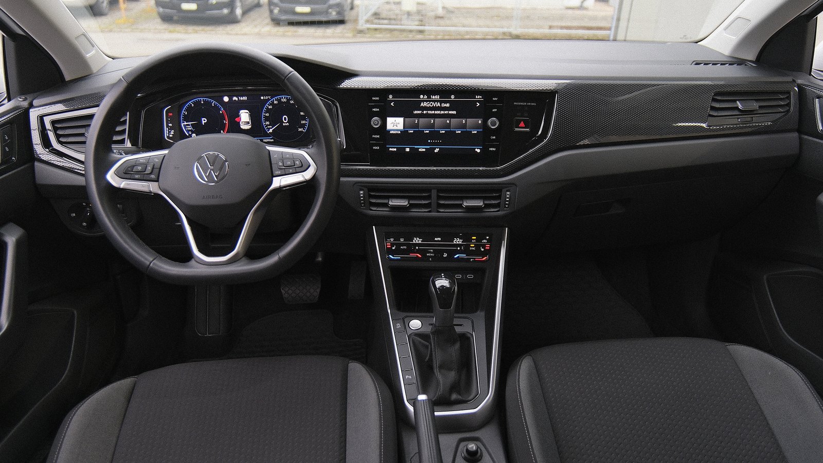 VW Taigo 1.0 TSI Life DSG, Petrol, Second hand / Used, Automatic - 5