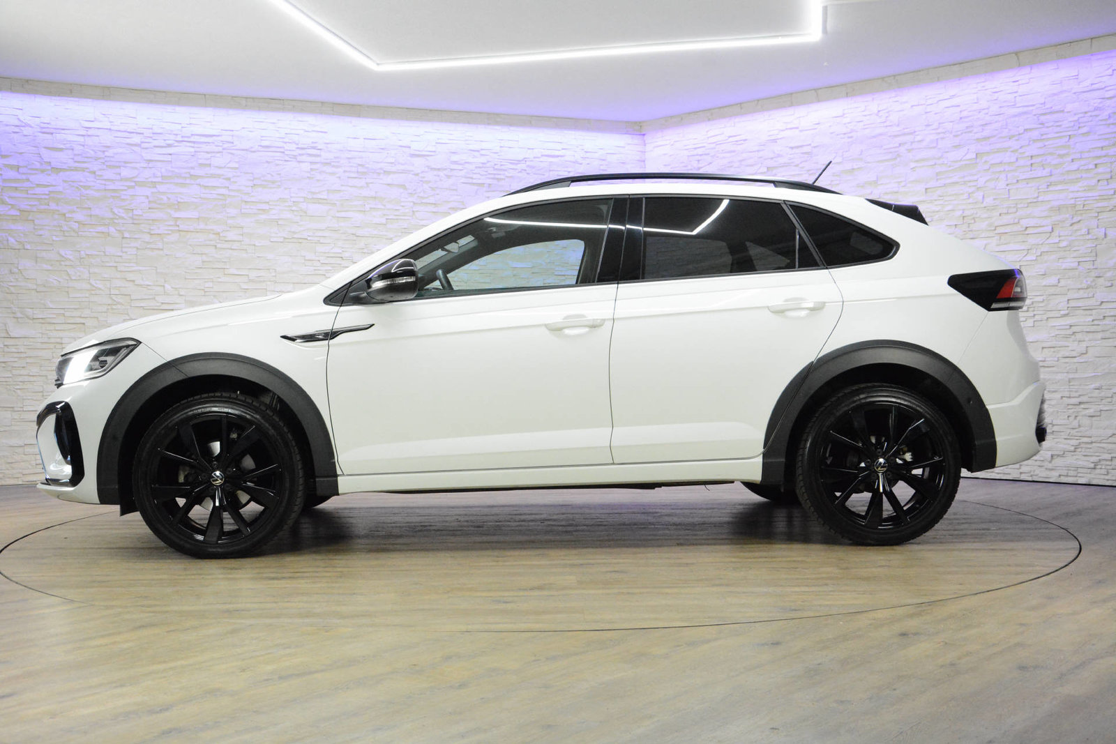 VW Taigo 1.0 TSI R-Line DSG, Essence, Occasion / Utilisé, Automatique - 4