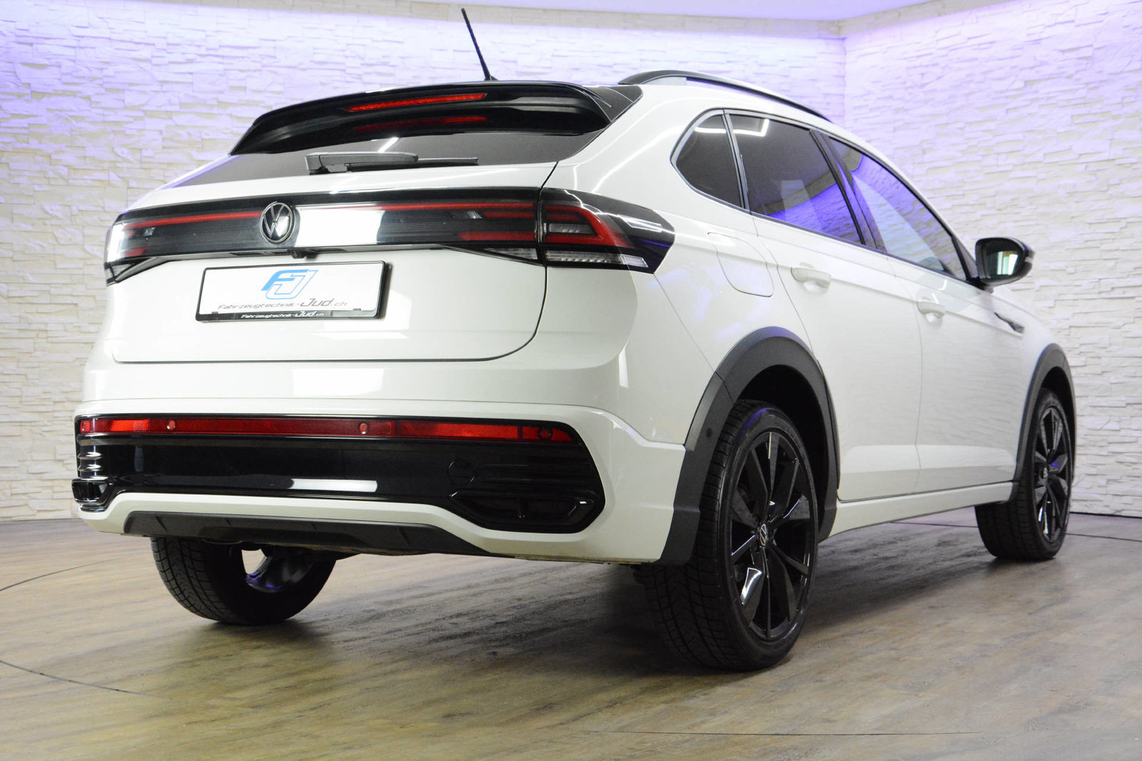 VW Taigo 1.0 TSI R-Line DSG, Essence, Occasion / Utilisé, Automatique - 6