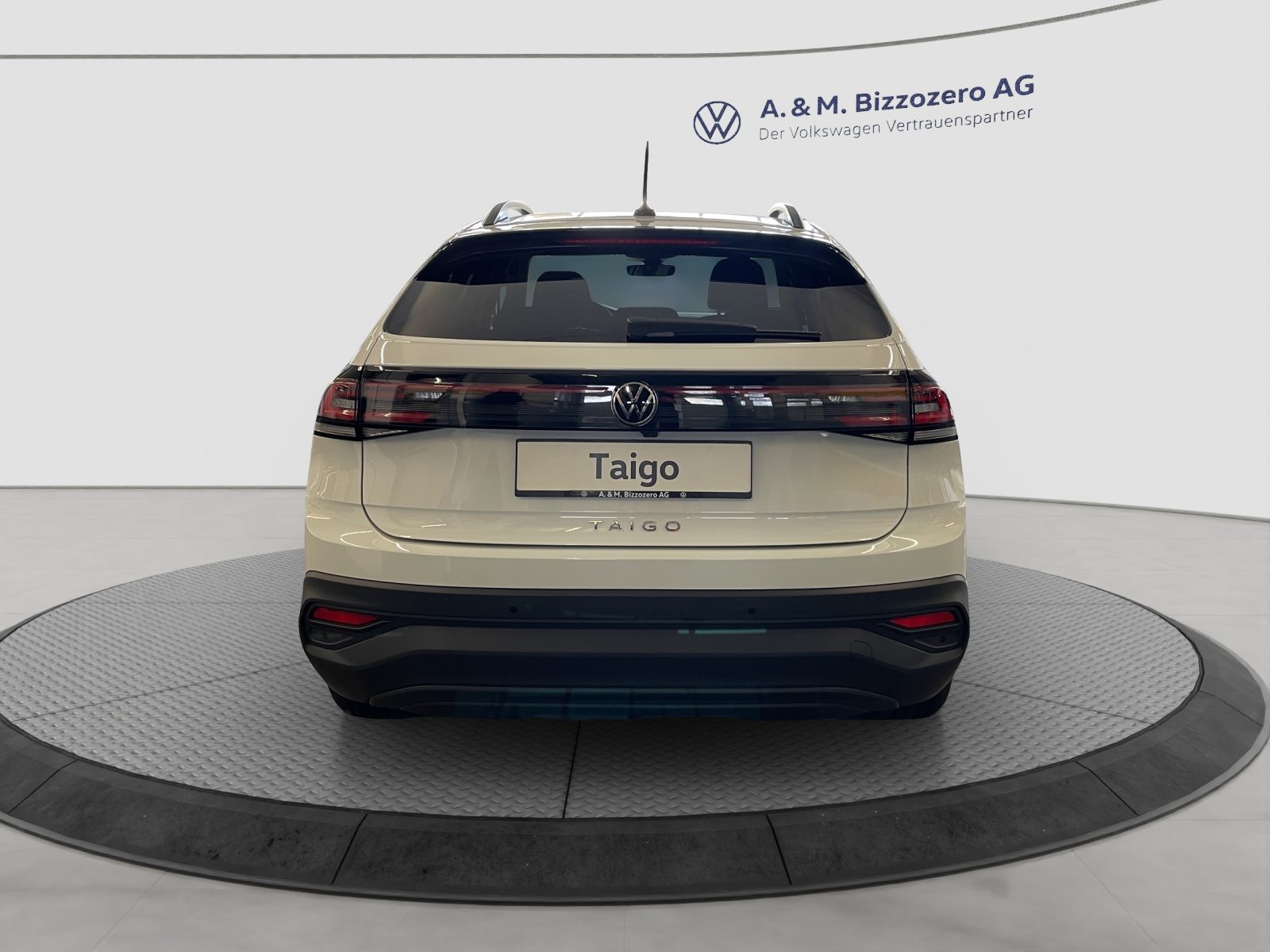 VW Taigo UNITED, Petrol, Second hand / Used, Automatic - 4