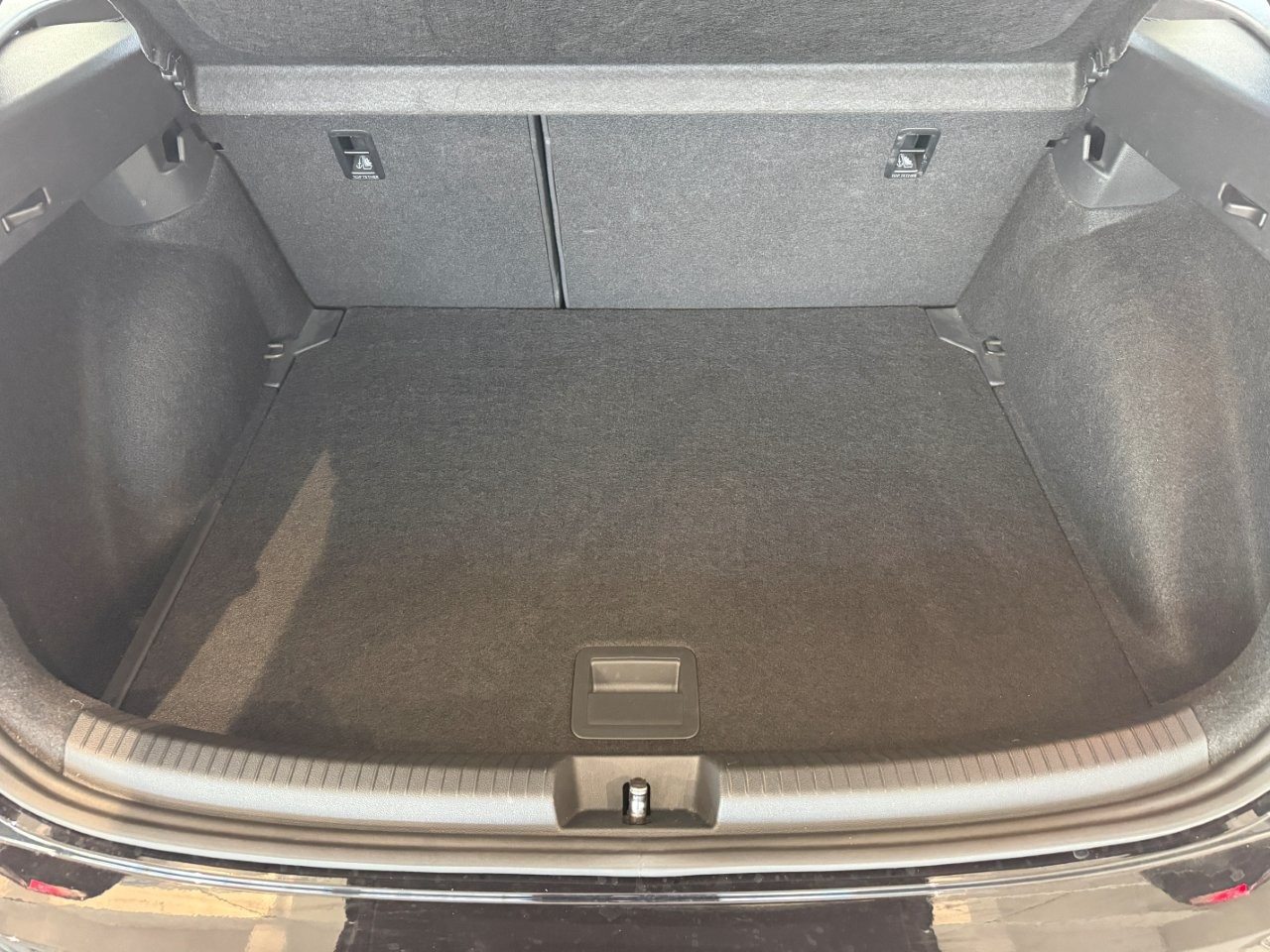 VW Taigo R-Line, Essence, Occasion / Utilisé, Automatique - 7