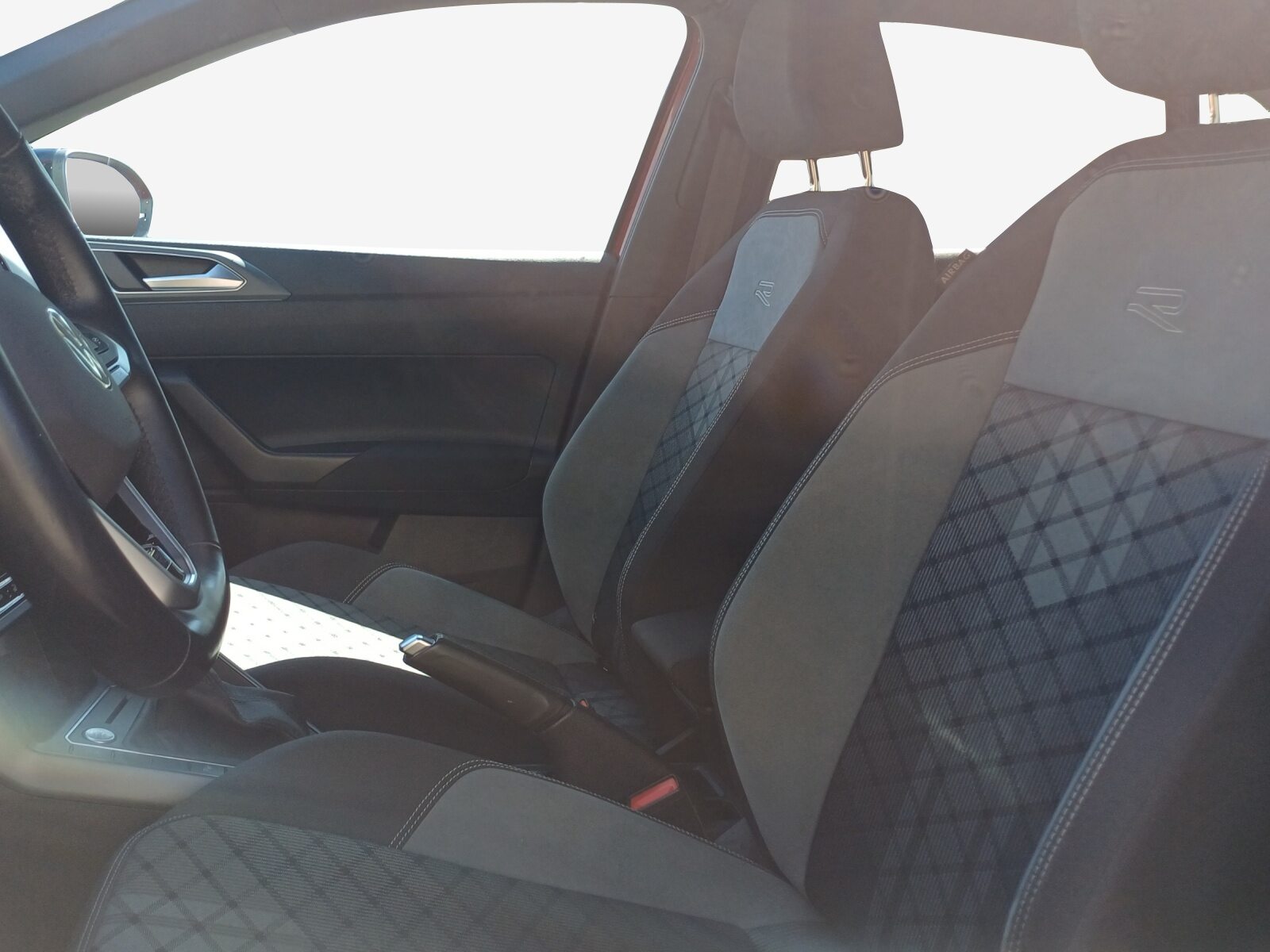 VW Taigo R-Line, Essence, Occasion / Utilisé, Automatique - 5