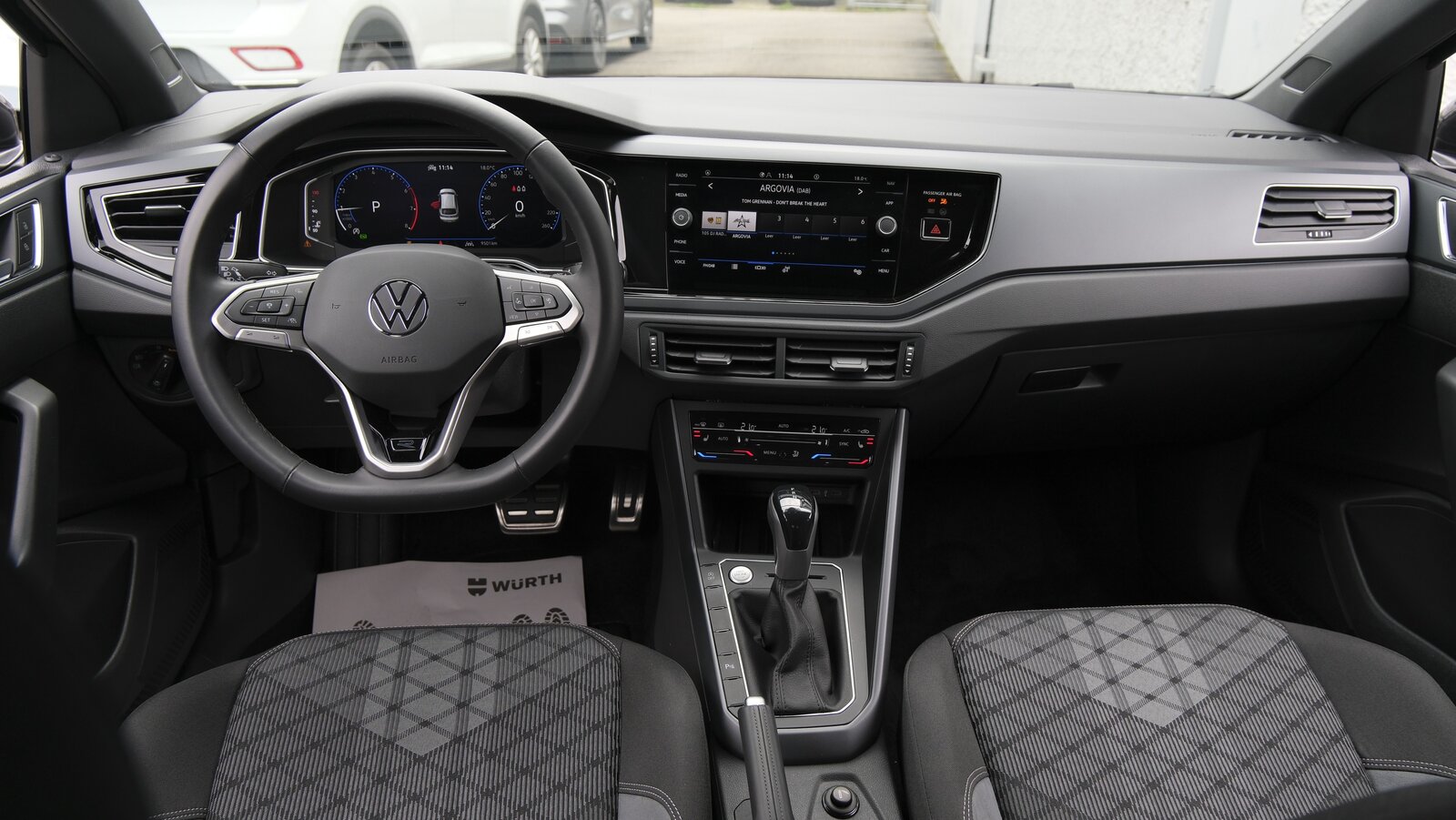 VW Taigo 1.0 TSI R-Line DSG, Petrol, Second hand / Used, Automatic - 6