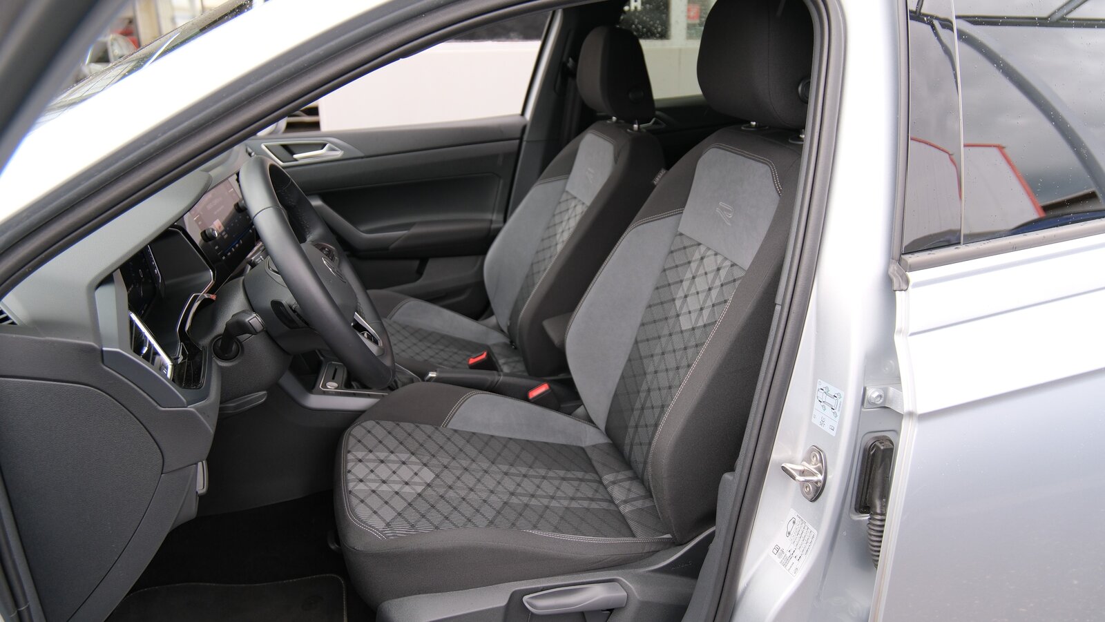VW Taigo 1.0 TSI R-Line DSG, Essence, Occasion / Utilisé, Automatique - 5