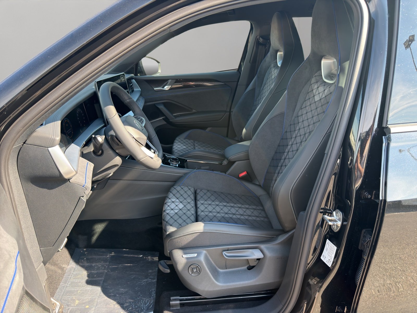 VW Tayron 2.0 TSI R-Line United DSG 4Motion, Benzin, Neuwagen, Automatik - 5