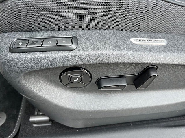 VW Tayron 2.0 TSI R-Line DSG 4Motion, Mild-Hybrid Benzin/Elektro, Neuwagen, Automatik - 6