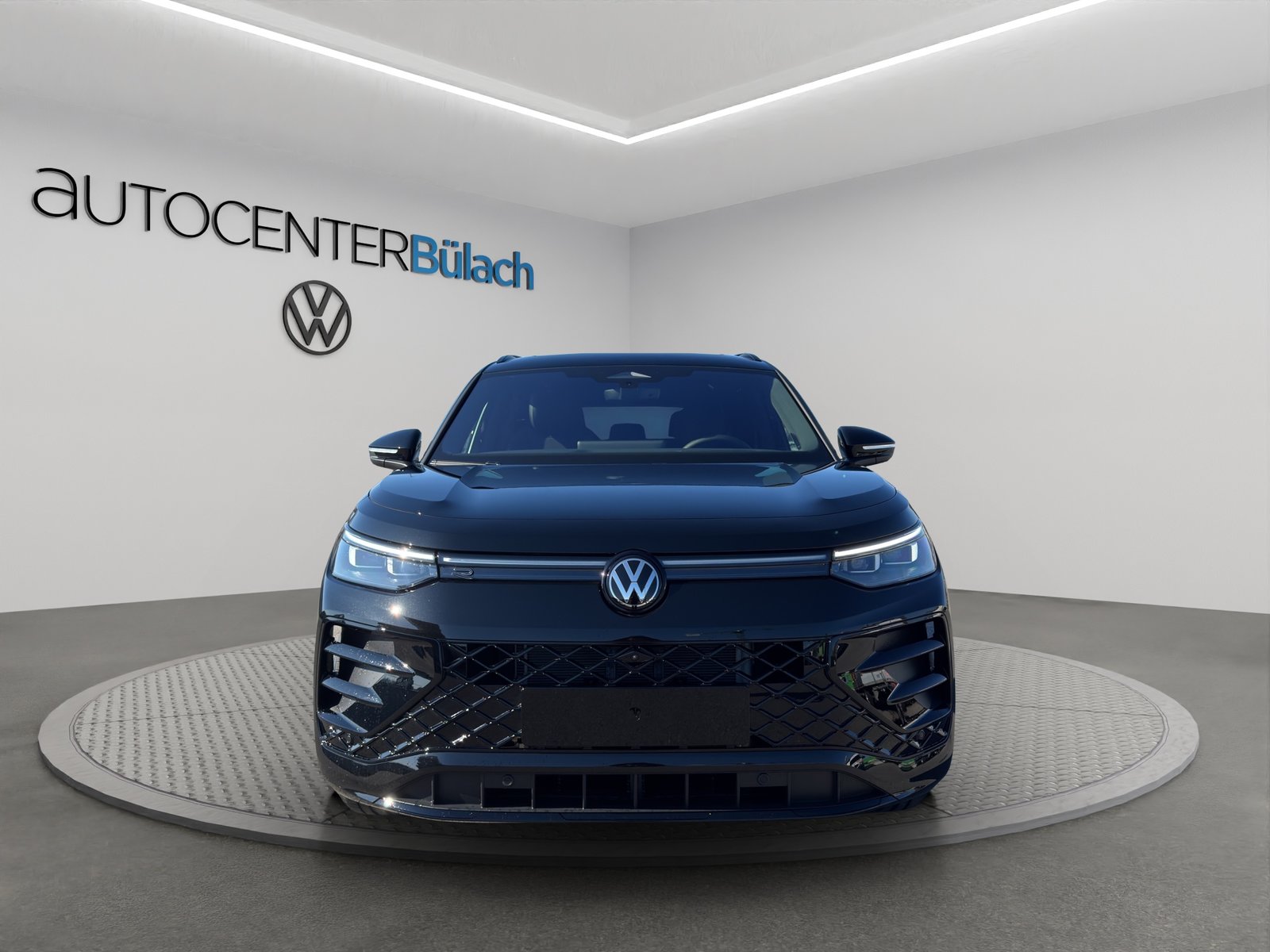 VW Tayron 1.5 TSI evo2 eHybrid R-Line DSG, Plug-in-Hybrid Petrol/Electric, New car, Automatic - 2