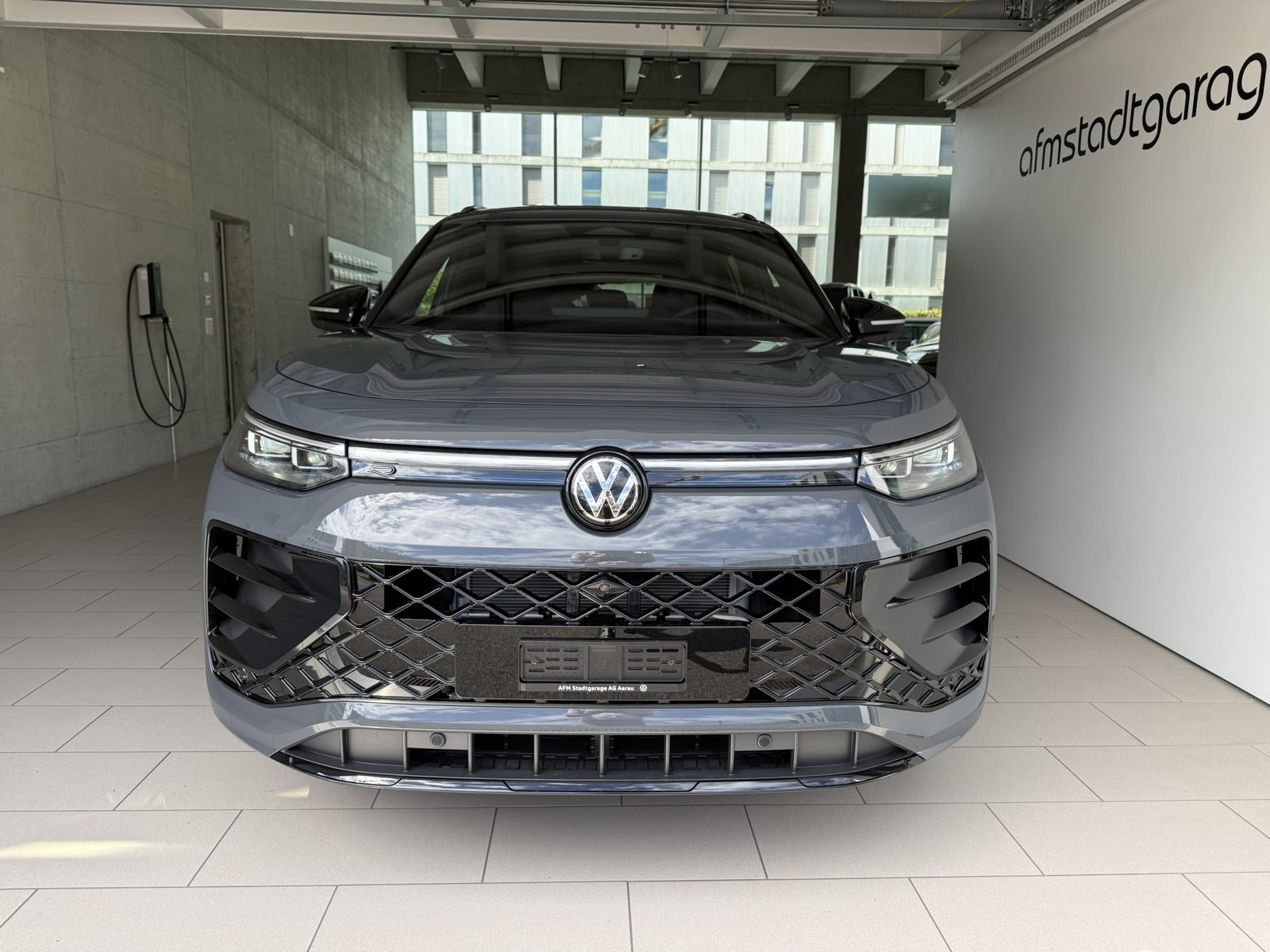 VW Tayron R-Line, Hybride Intégral Essence/Électricité, Voiture nouvelle, Automatique - 2