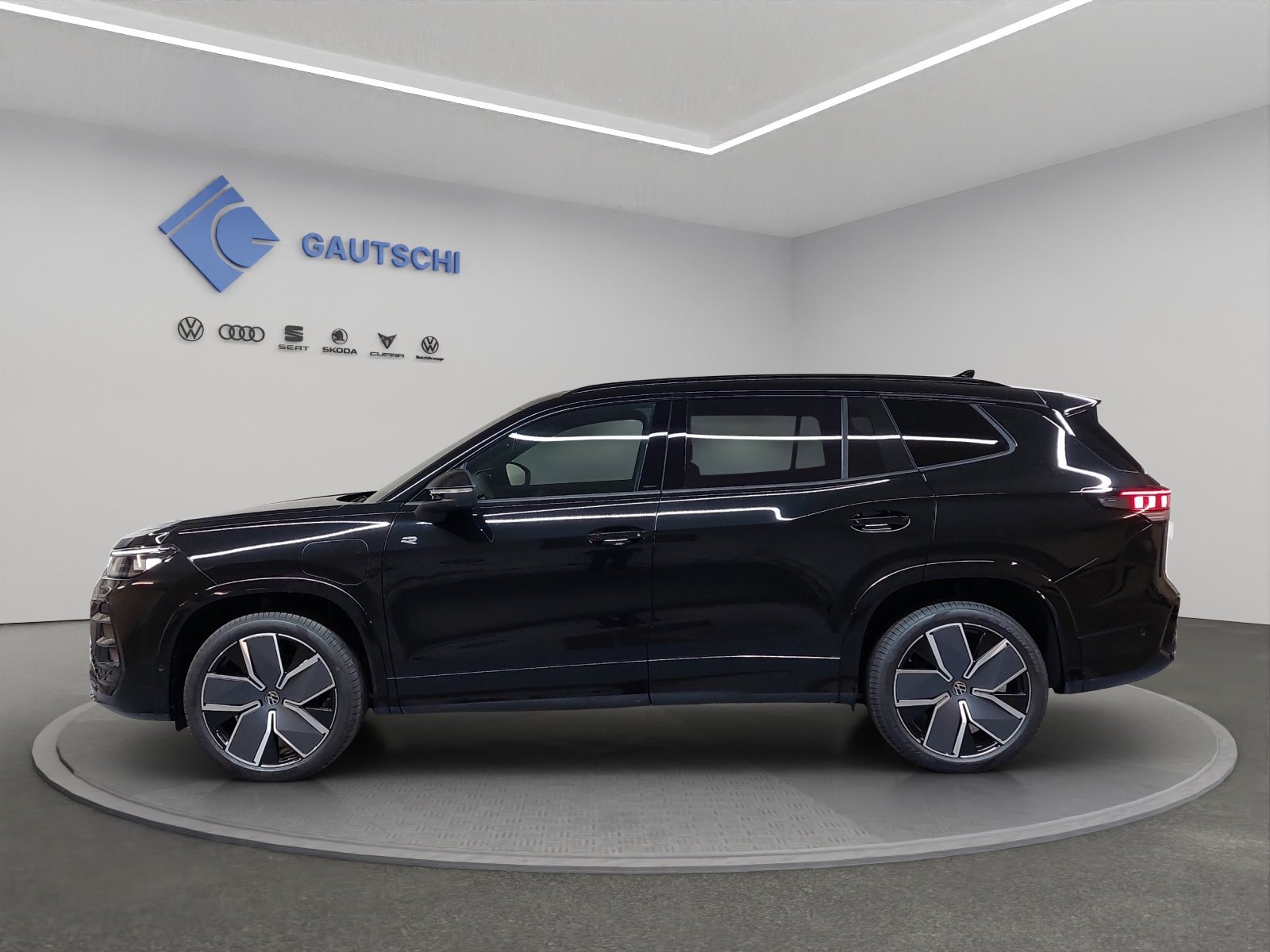 VW Tayron 1.5 TSI evo2 eHybrid R-Line DSG, Plug-in-Hybrid Petrol/Electric, New car, Automatic - 2