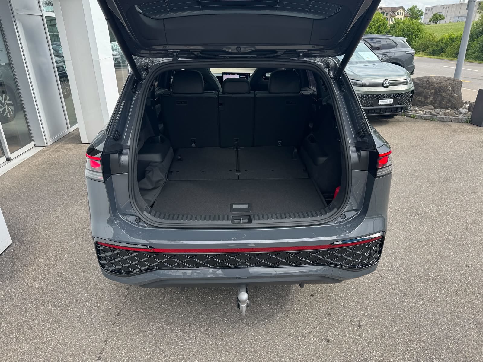 VW Tayron R-Line UNITED, Petrol, New car, Automatic - 6