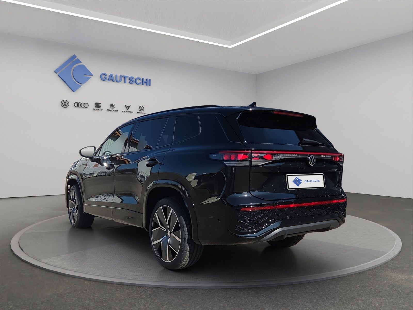 VW Tayron R-Line, Petrol, New car, Automatic - 3