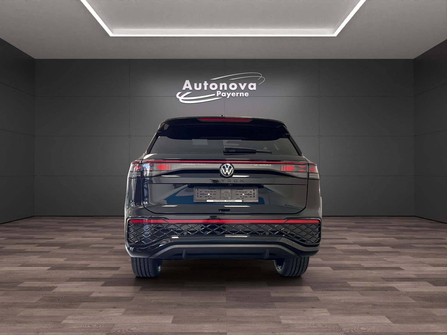 VW Tayron R-Line, Full-Hybrid Petrol/Electric, New car, Automatic - 5