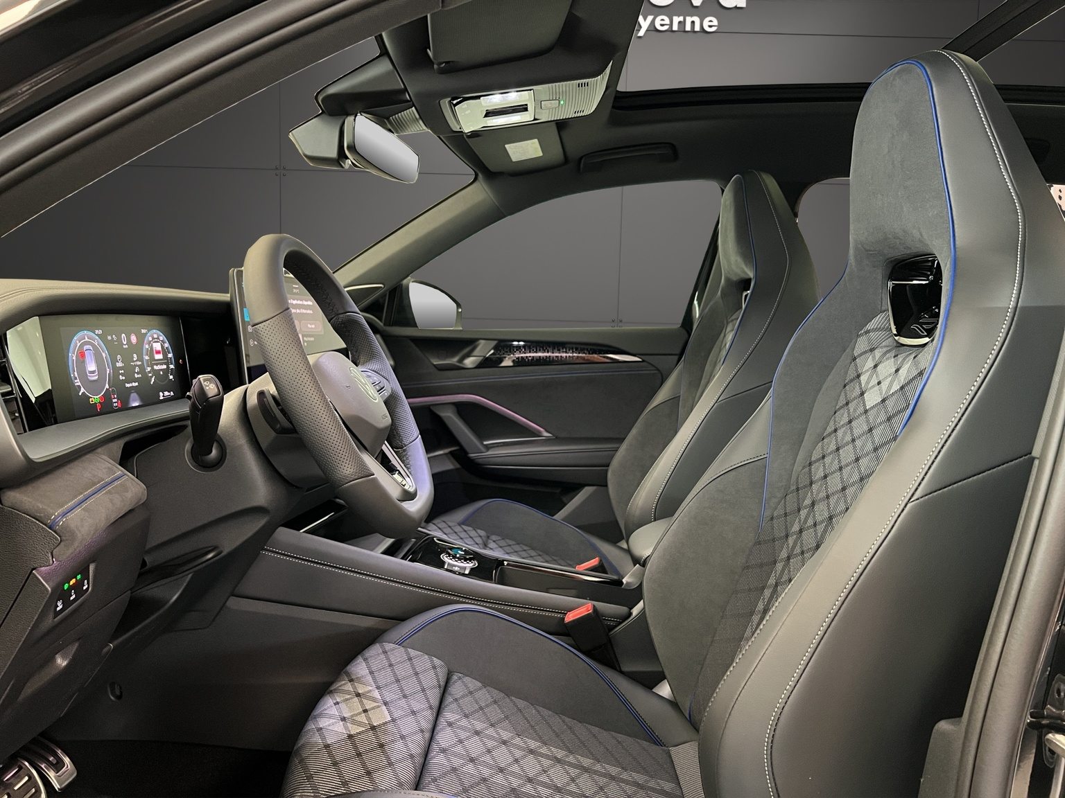 VW Tayron R-Line, Petrol, New car, Automatic - 6