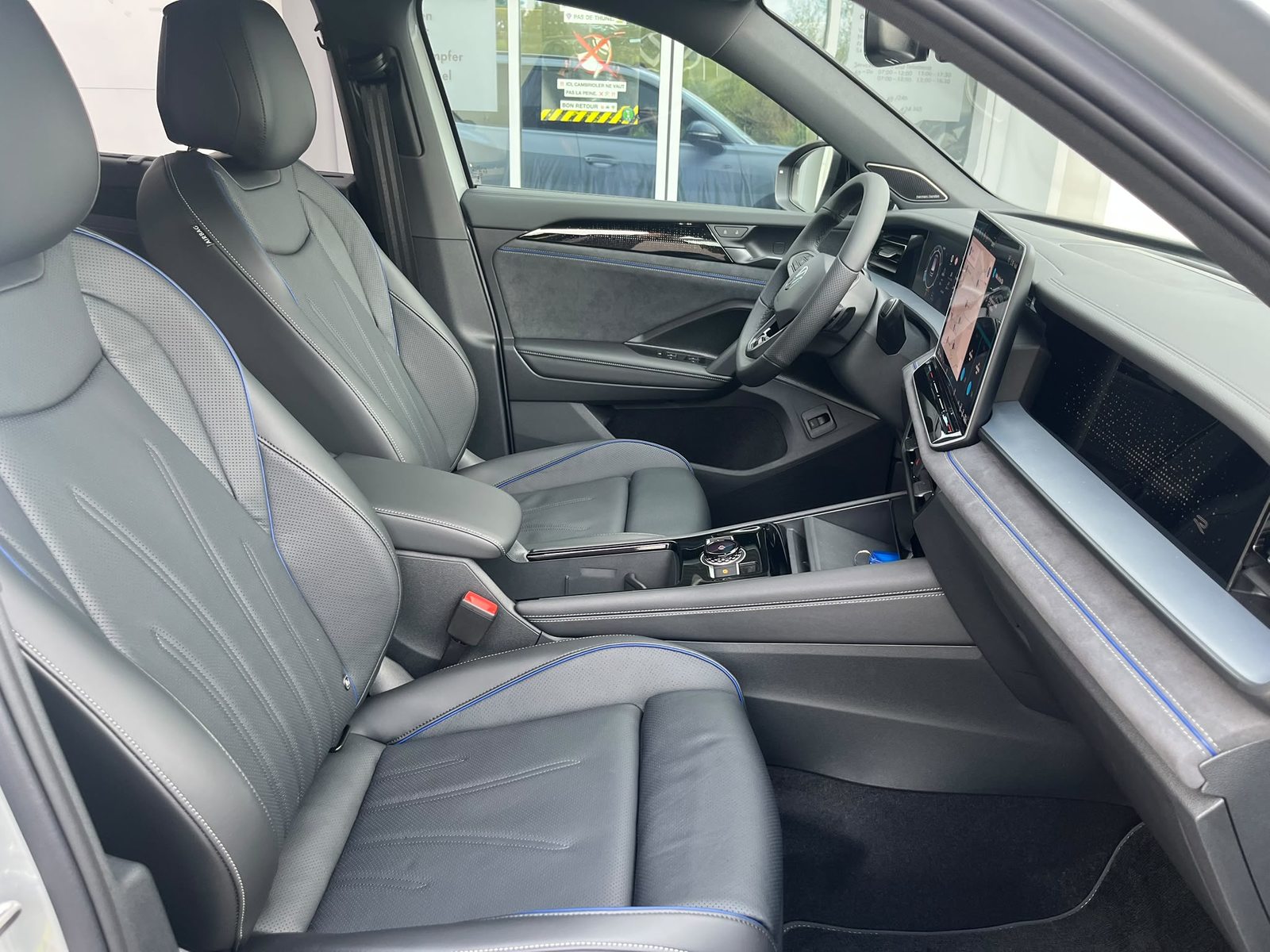 VW Tayron R-Line, Benzin, Neuwagen, Automatik - 3