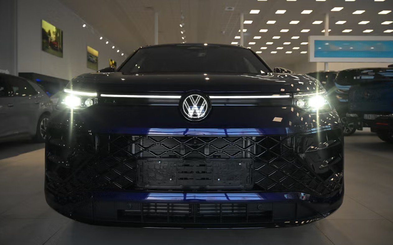 VW Tayron 2.0 TDI SCR R-Line Black Edition 4Motion DSG, Diesel, Voiture nouvelle, Automatique - 2