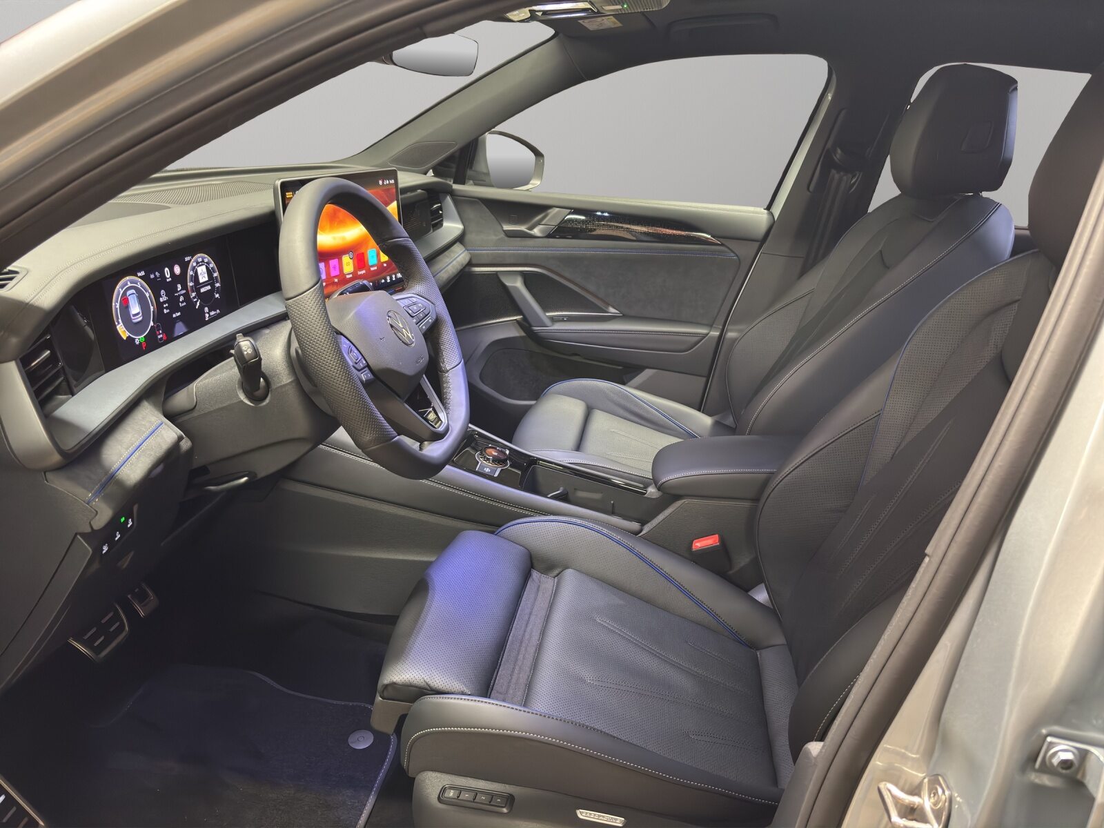 VW Tayron R-Line UNITED, Petrol, New car, Automatic - 6