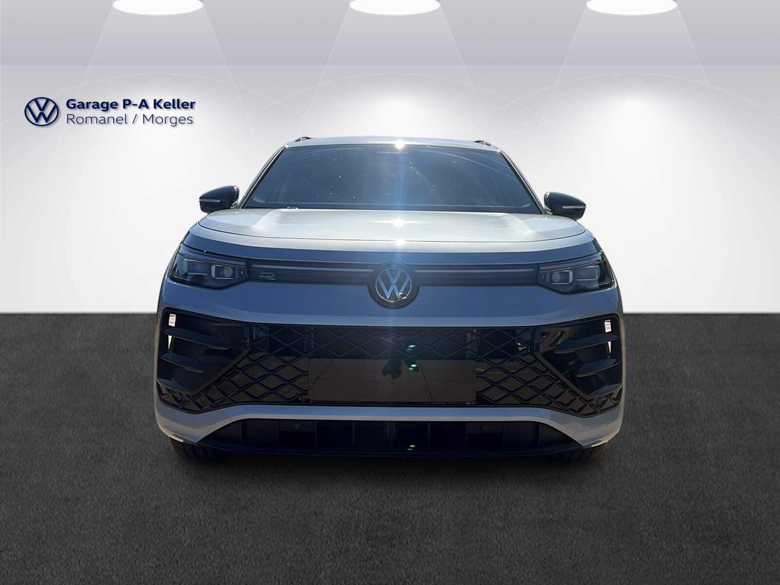 VW Tayron R-Line UNITED, Full-Hybrid Petrol/Electric, New car, Automatic - 2