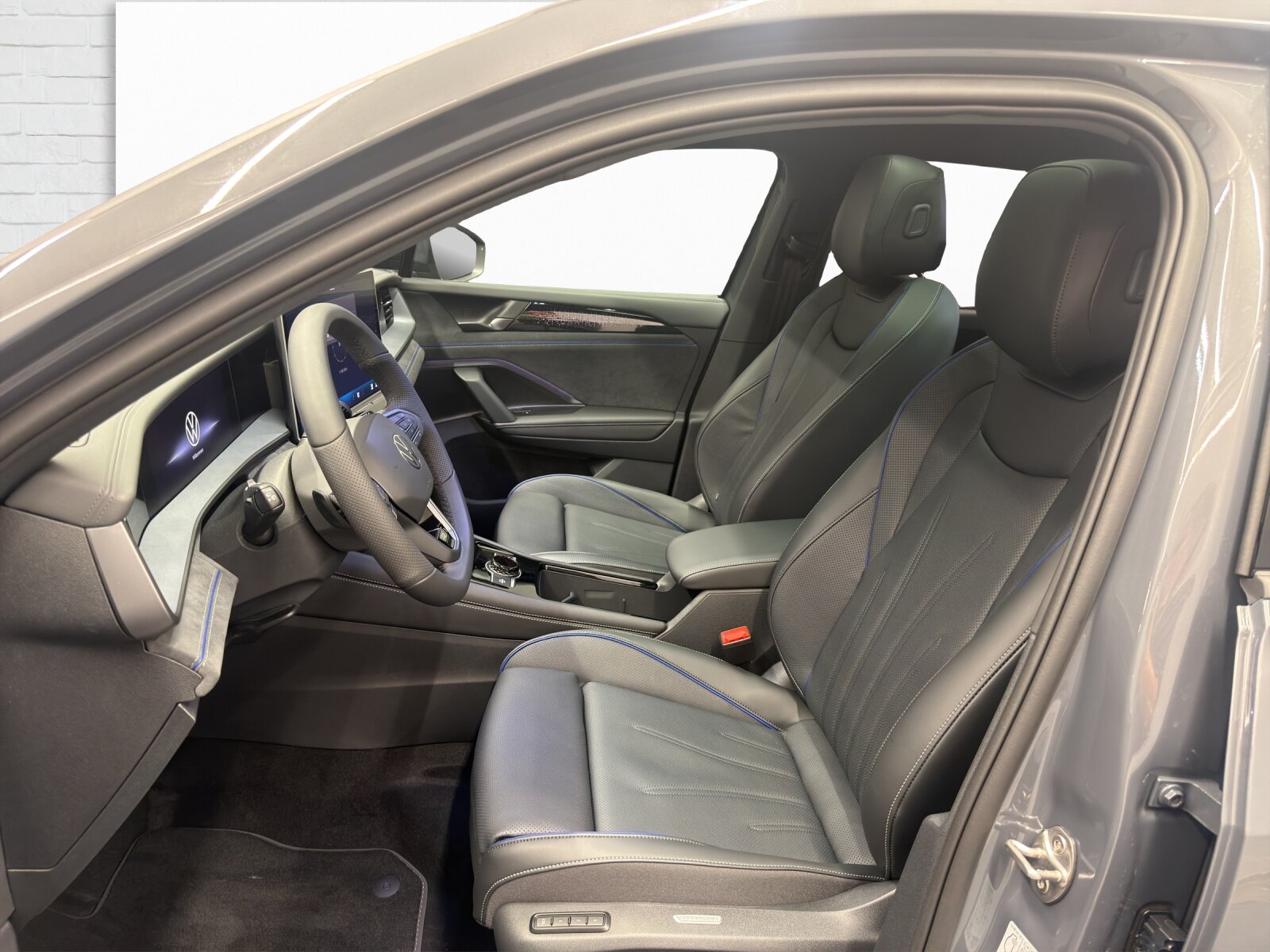 VW Tayron 2.0 TDI SCR R-Line United DSG 4motion, Diesel, New car, Automatic - 7