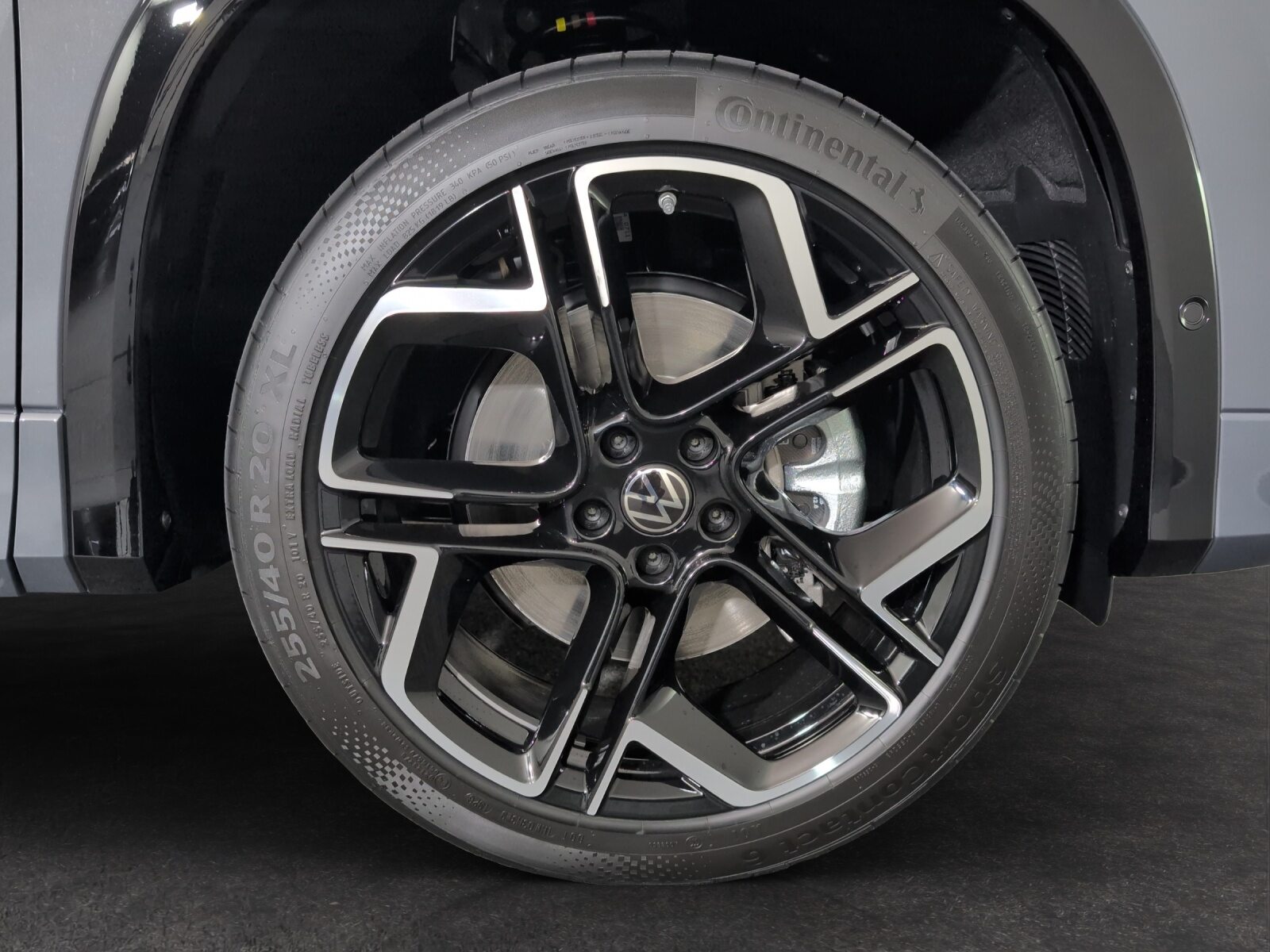 VW Tayron R-Line Plus, Petrol, New car, Automatic - 5