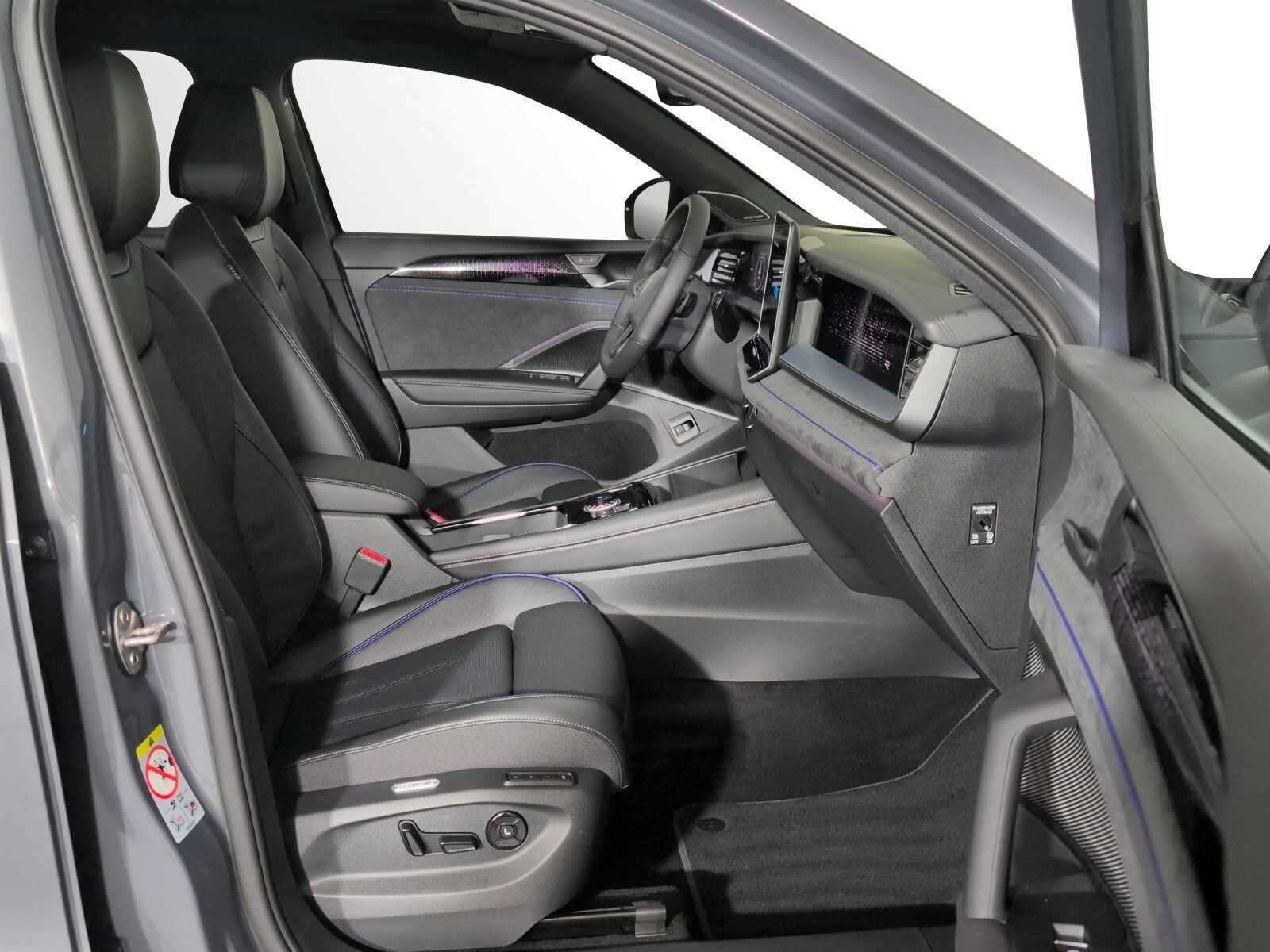VW Tayron R-Line Plus, Petrol, New car, Automatic - 7