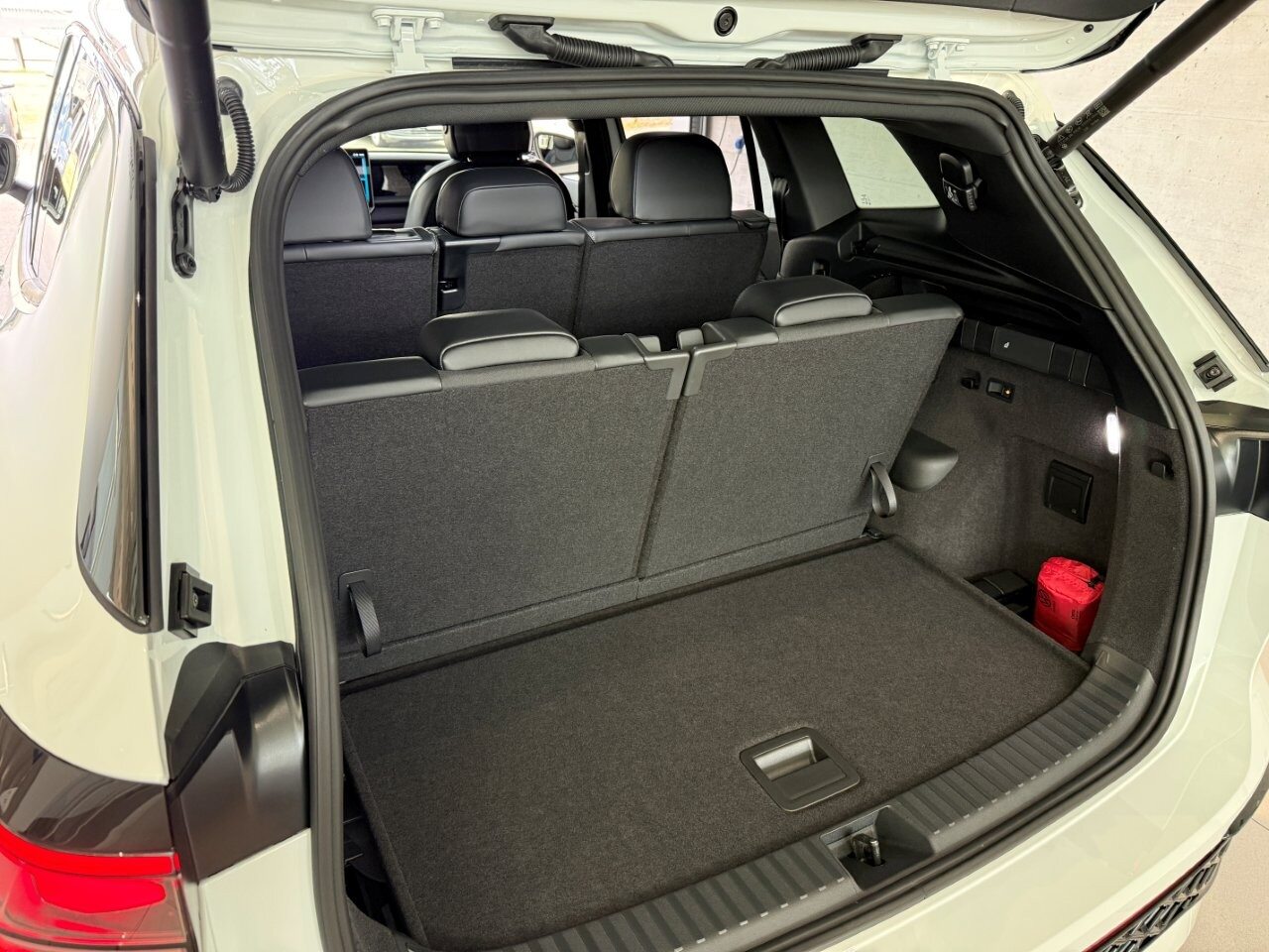 VW Tayron R-Line Plus, Petrol, New car, Automatic - 5