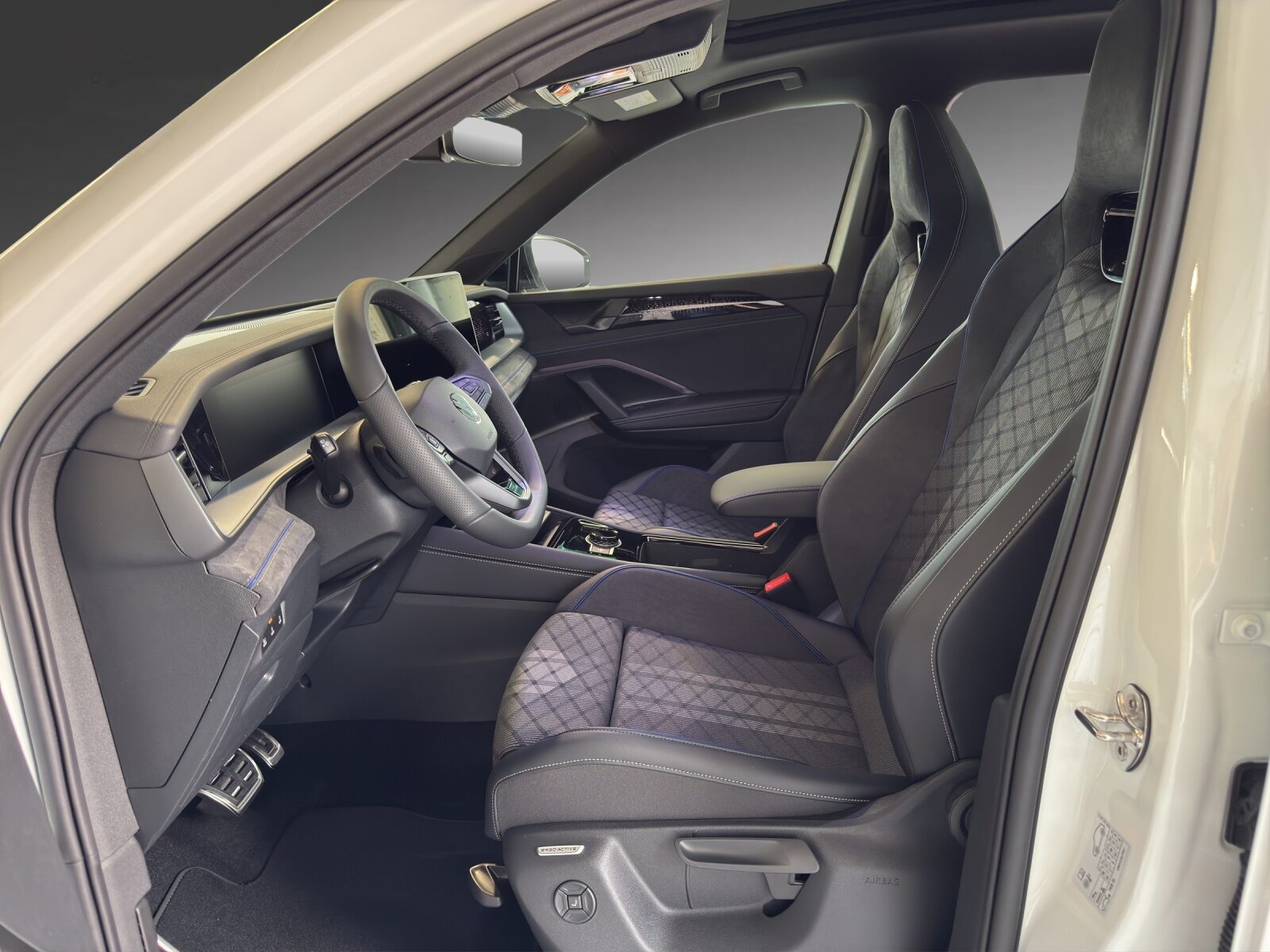 VW Tayron R-Line, Benzin, Neuwagen, Automatik - 6