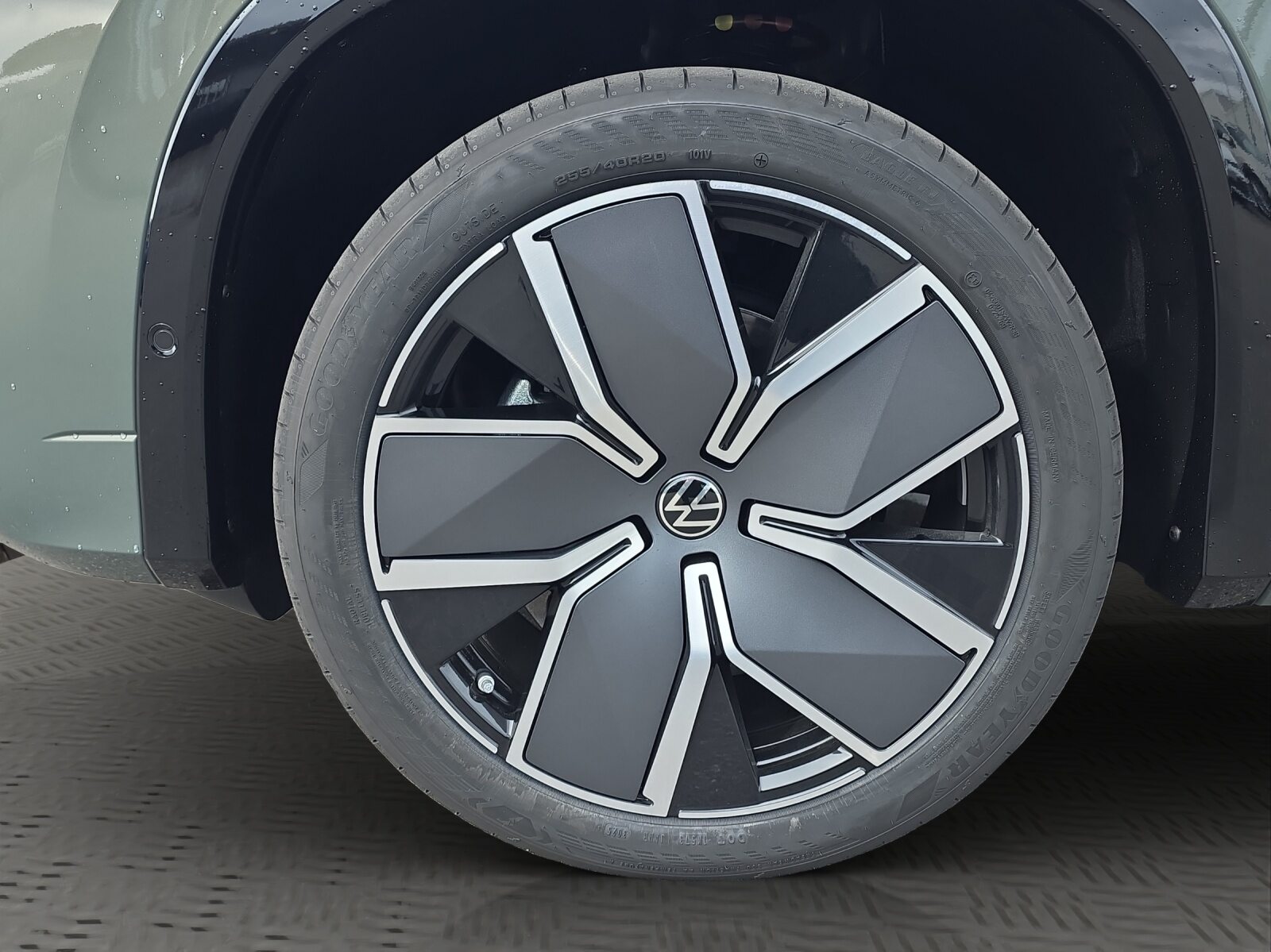 VW Tayron R-Line UNITED, Petrol, New car, Automatic - 7