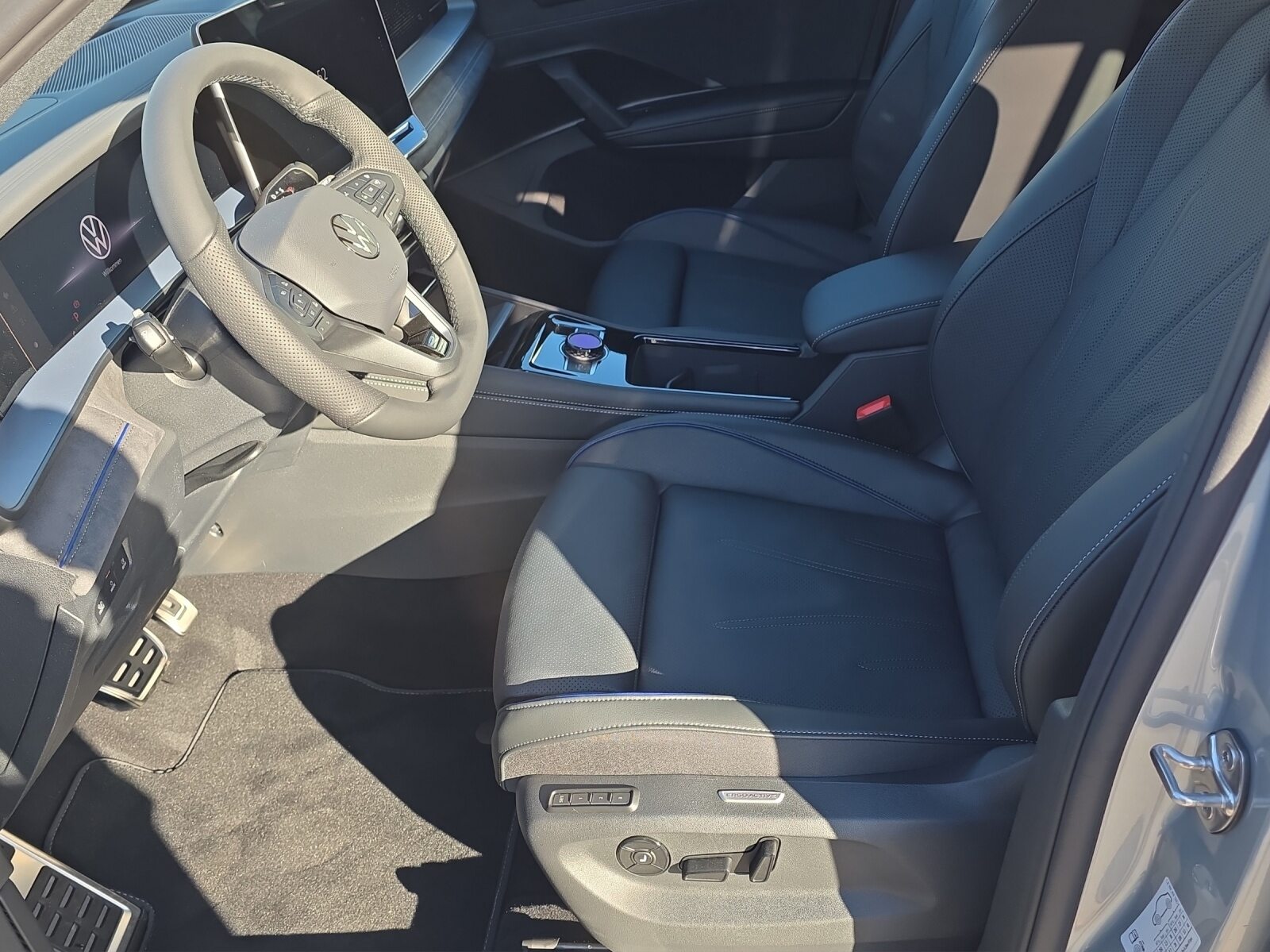 VW Tayron R-Line, Diesel, New car, Automatic - 4