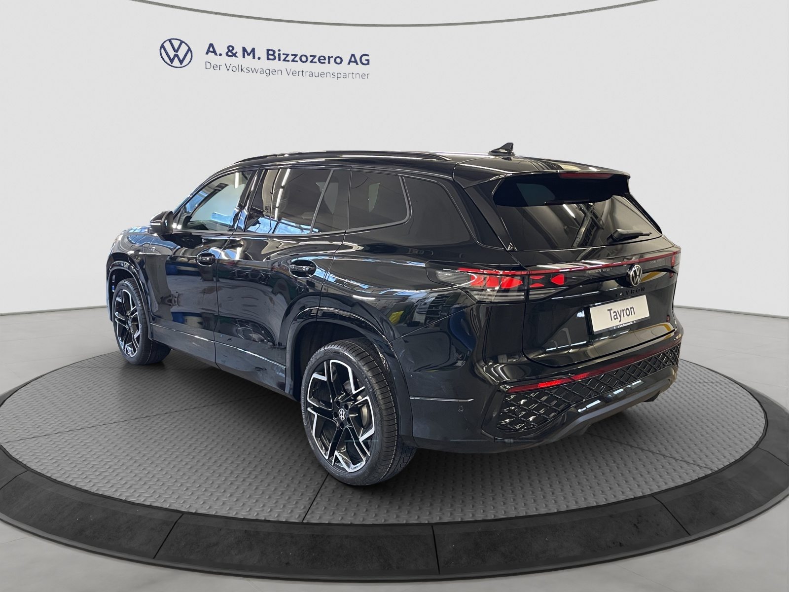 VW Tayron R-Line, Voll-Hybrid Benzin/Elektro, Occasion / Gebraucht, Automatik - 3