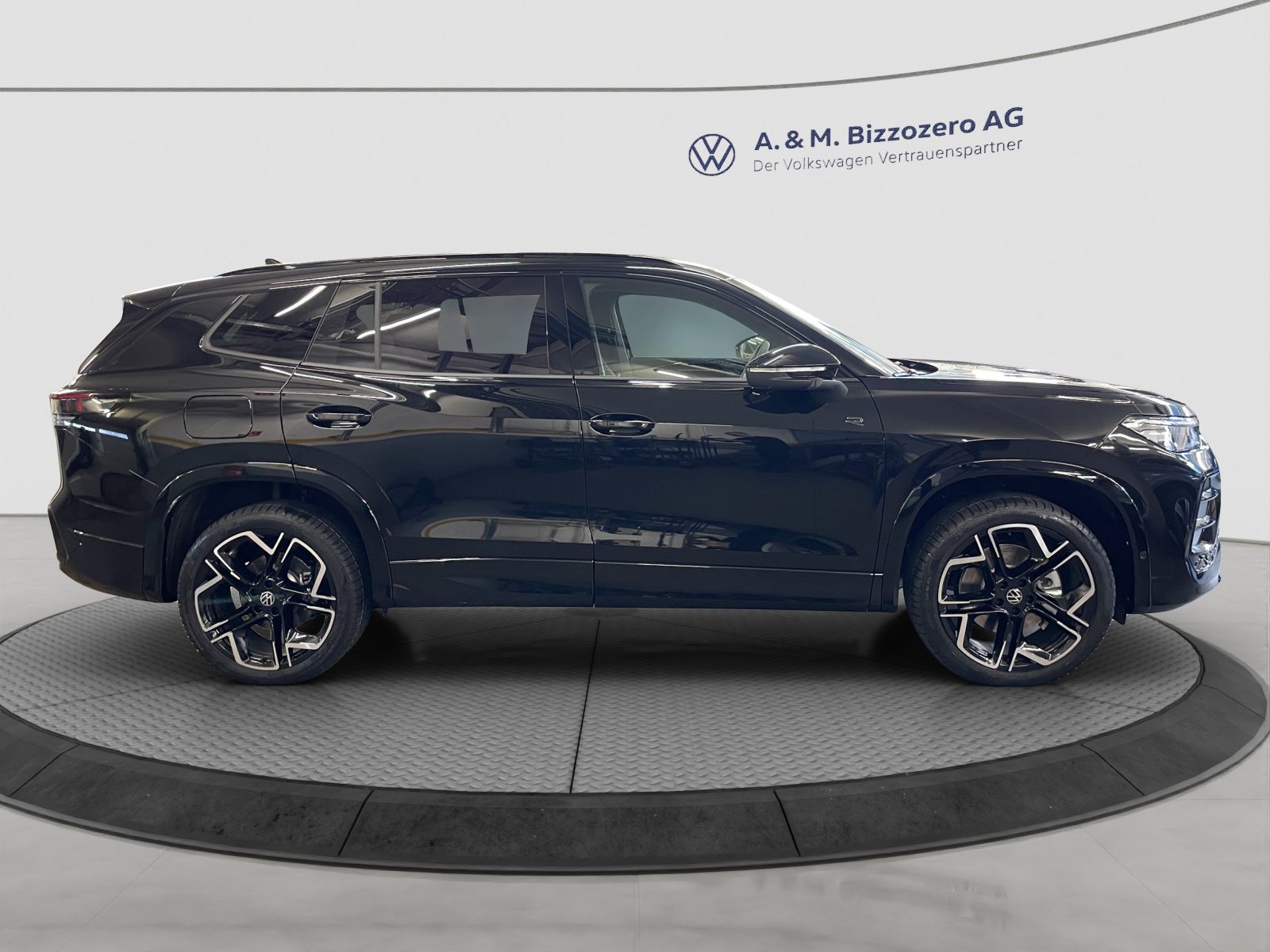 VW Tayron R-Line, Voll-Hybrid Benzin/Elektro, Occasion / Gebraucht, Automatik - 6