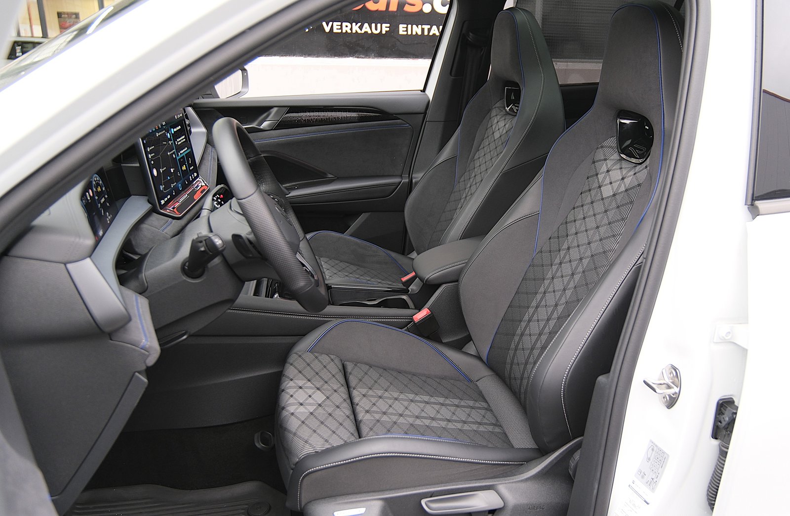 VW Tayron 2.0 TDI SCR R-Line 4Motion DSG Black Style, Diesel, Occasioni / Usate, Automatico - 5