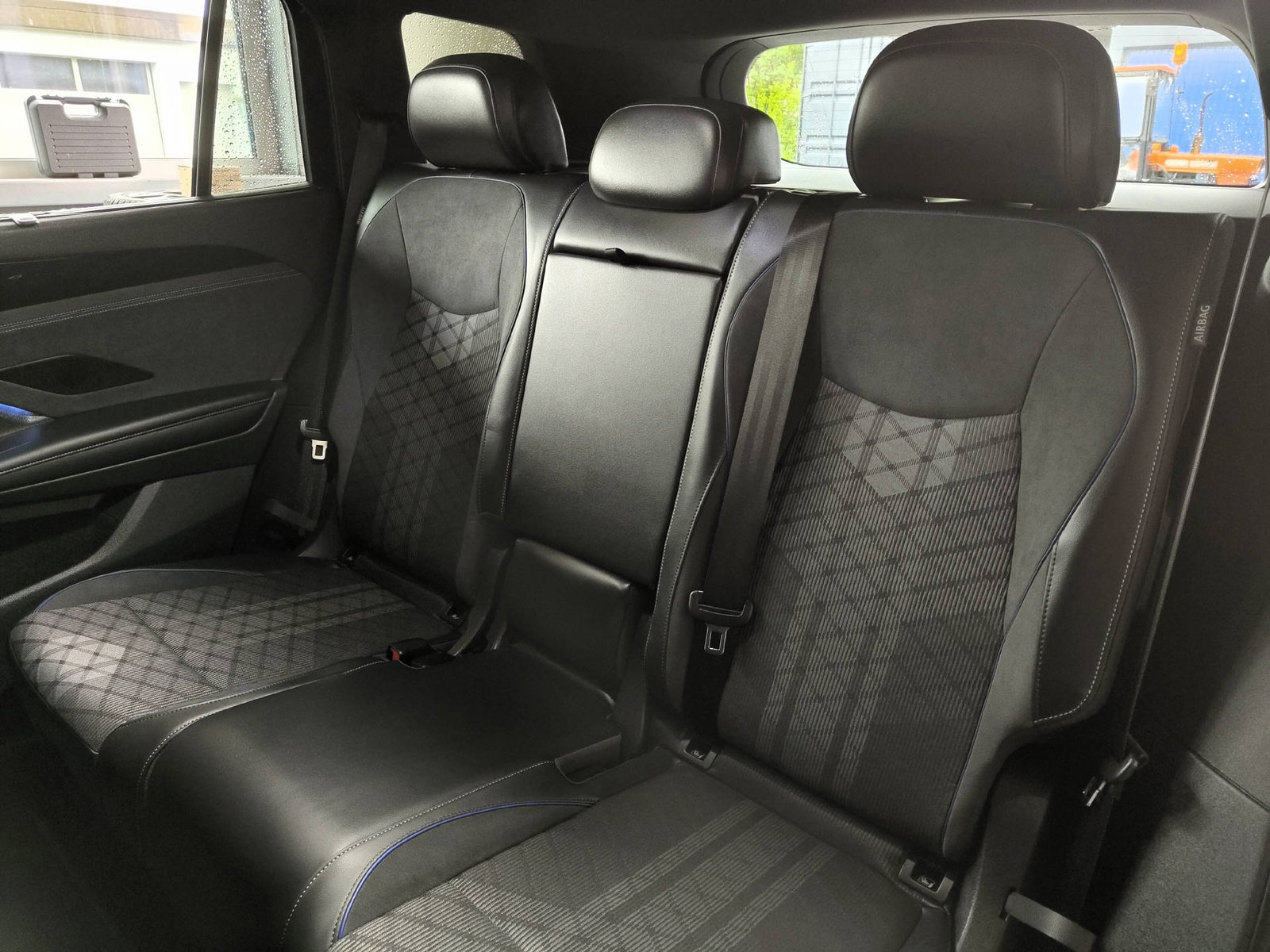 VW Tayron 2.0 TSI R-Line DSG 4Motion, Benzin, Occasion / Gebraucht, Automatik - 7