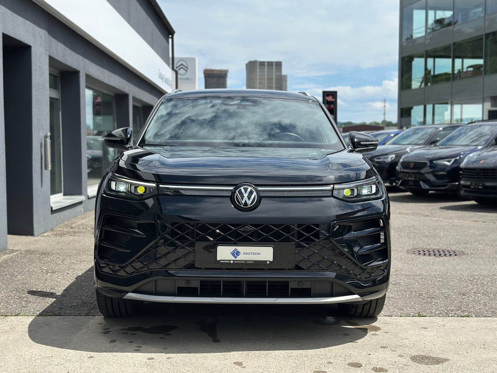 VW Tayron 2.0 TSI R-Line DSG 4Motion, Mild-Hybrid Benzin/Elektro, Occasion / Gebraucht, Automatik - 2