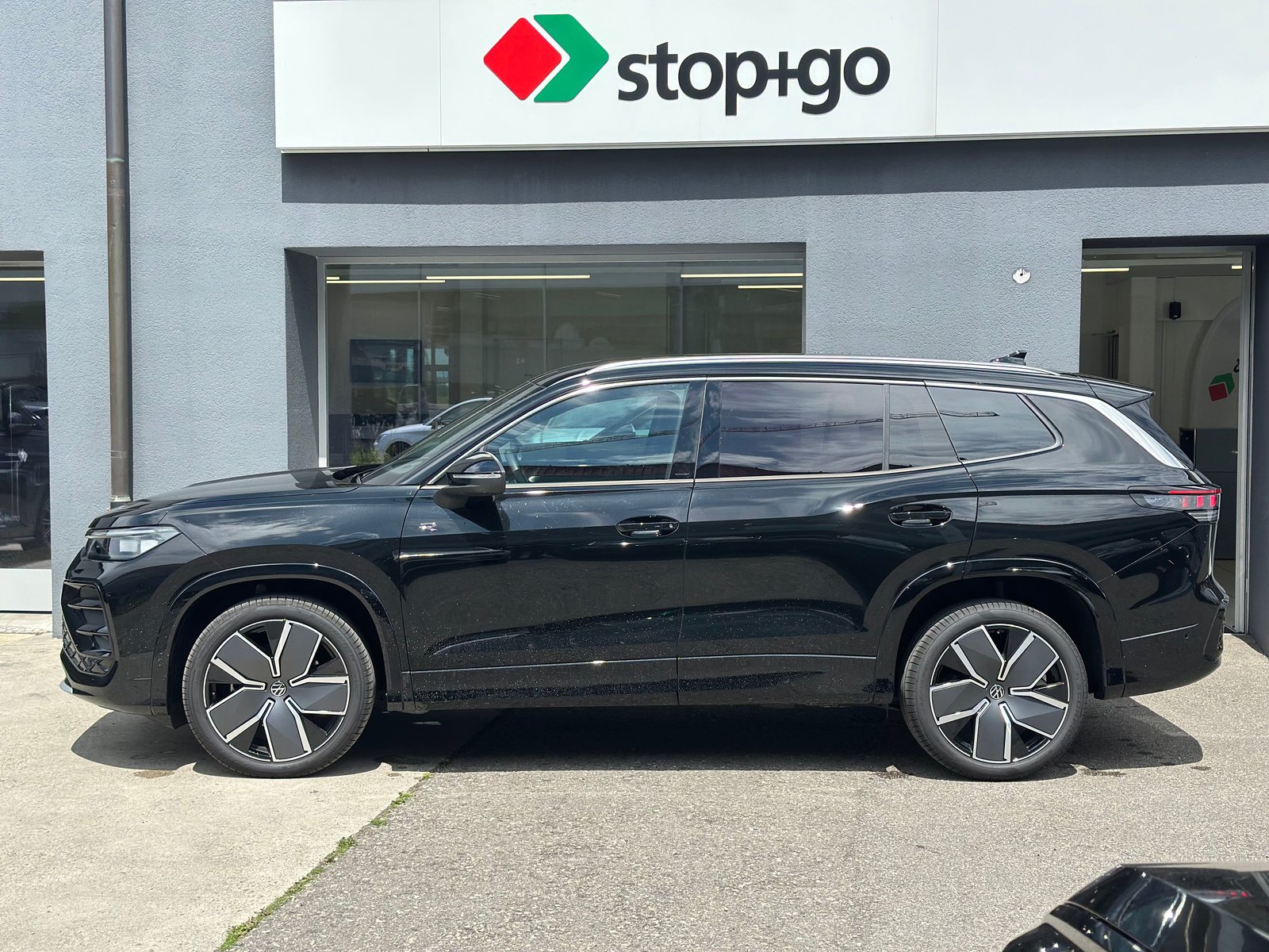 VW Tayron 2.0 TSI R-Line DSG 4Motion, Mild-Hybrid Benzin/Elektro, Occasion / Gebraucht, Automatik - 4