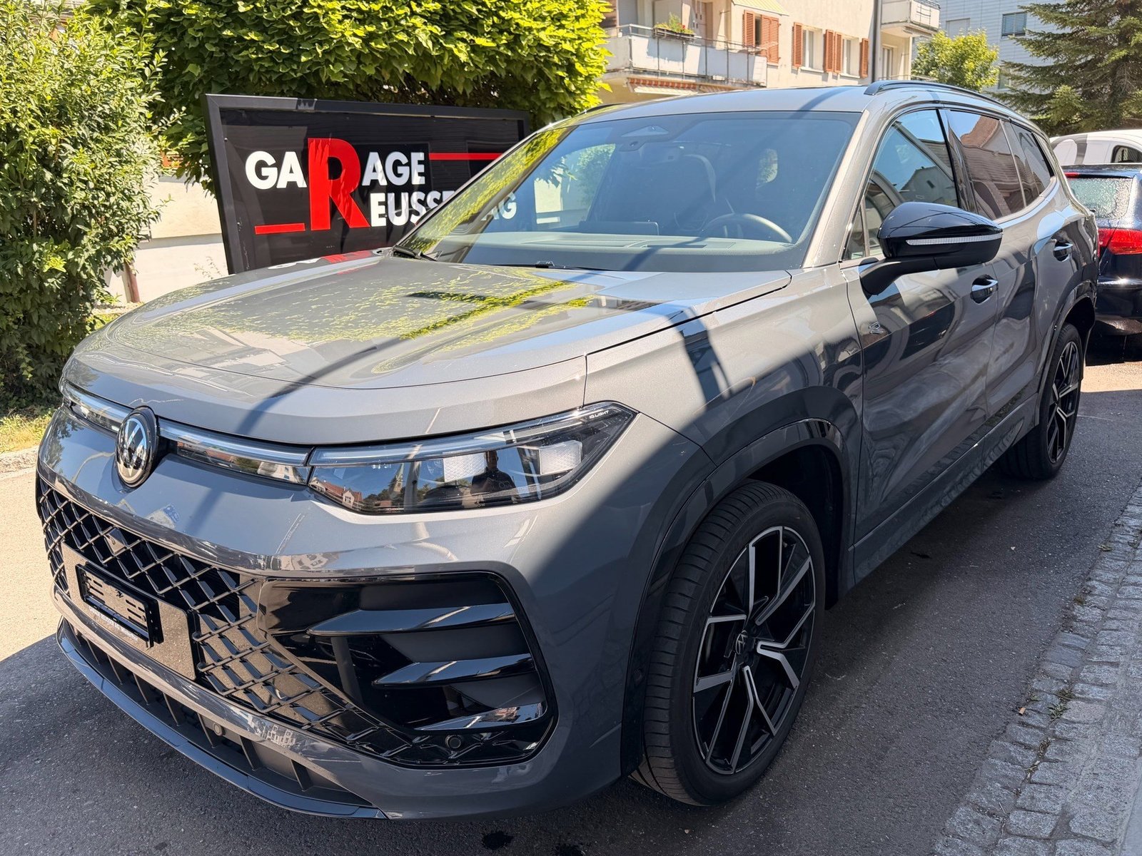 VW Tayron 2.0 TDI 193 PS 4Motion R-Line *** PANORAMDACH ANH
