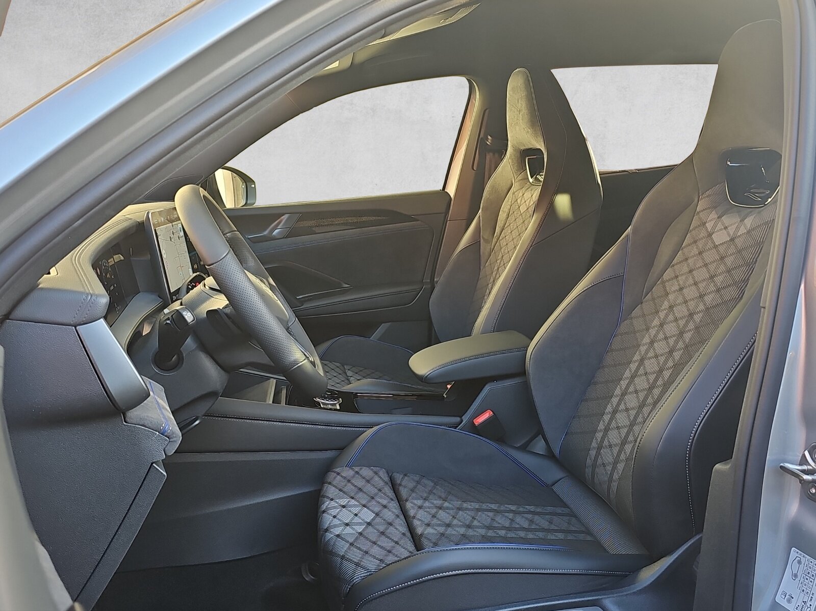 VW Tayron 2.0 TDI SCR R-Line 4Motion DSG, Diesel, Occasion / Gebraucht, Automatik - 6