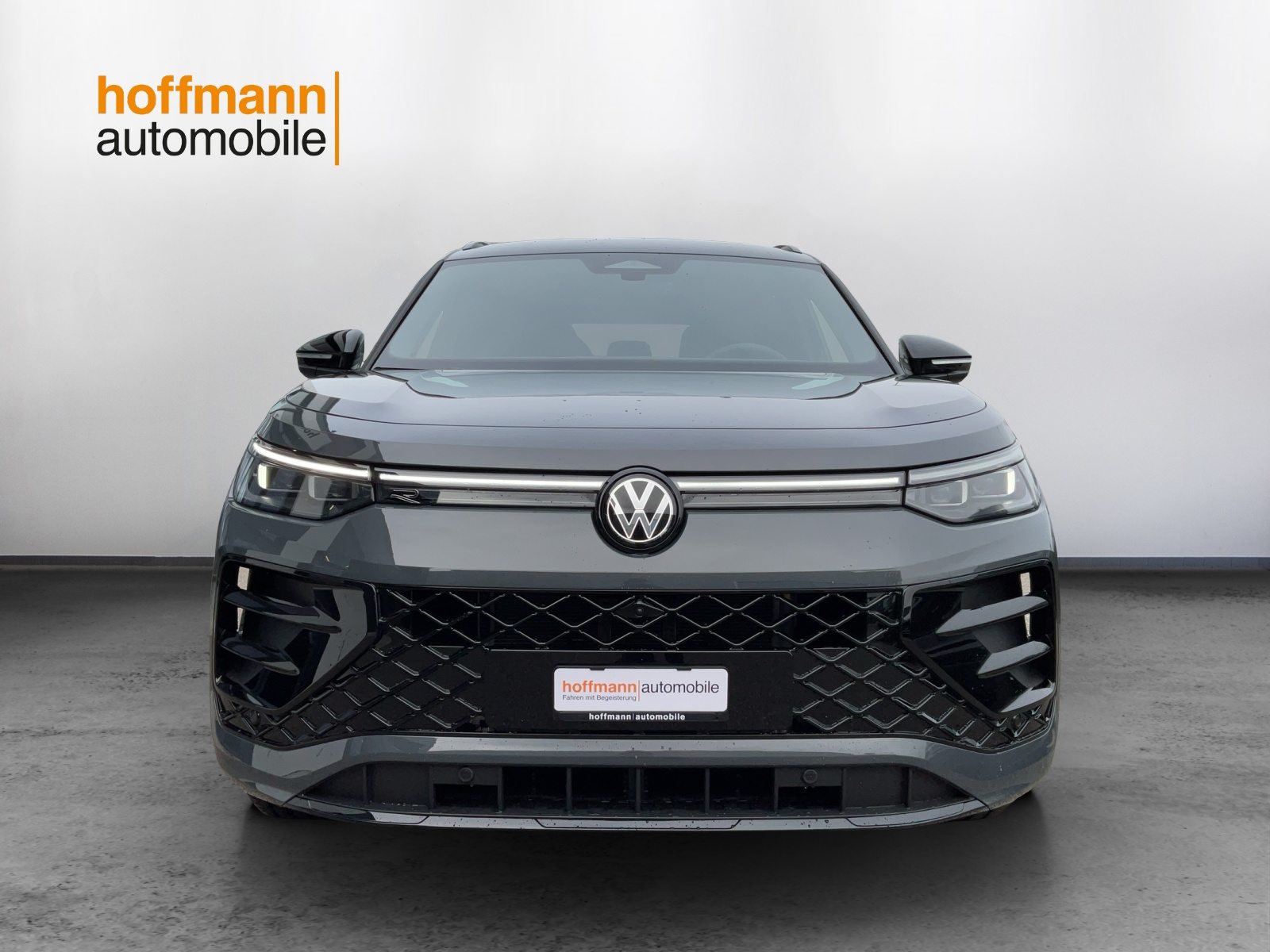 VW Tayron R-Line, Full-Hybrid Petrol/Electric, New car, Automatic - 2