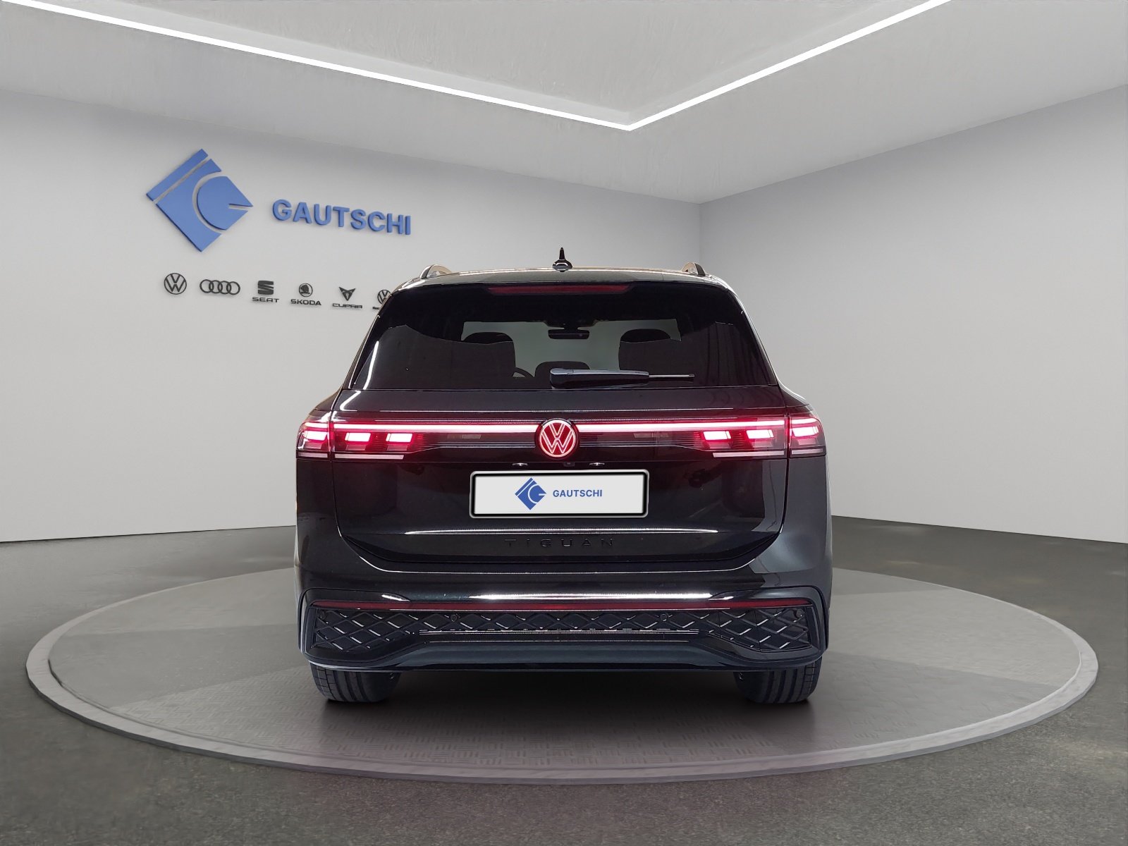 VW Tiguan 2.0 TSI DSG R-Line Plus 4Motion, Petrol, New car, Automatic - 4