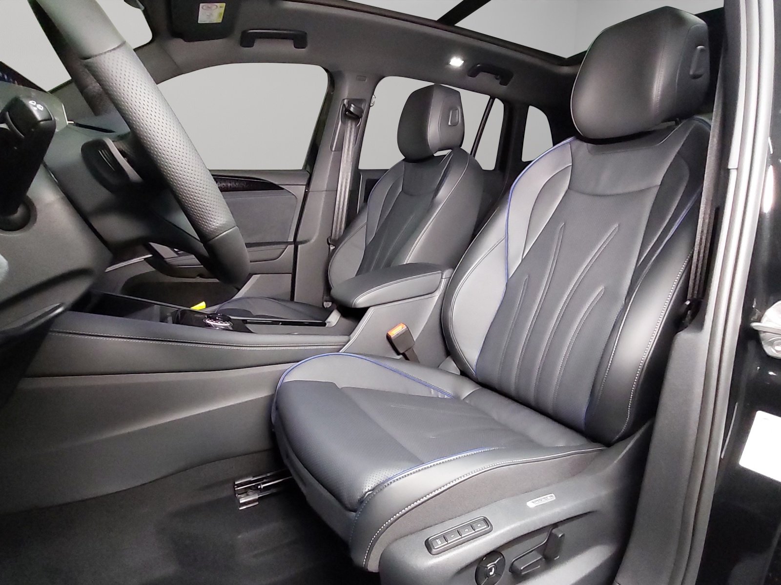 VW Tiguan 2.0 TSI DSG R-Line Plus 4Motion, Petrol, New car, Automatic - 6