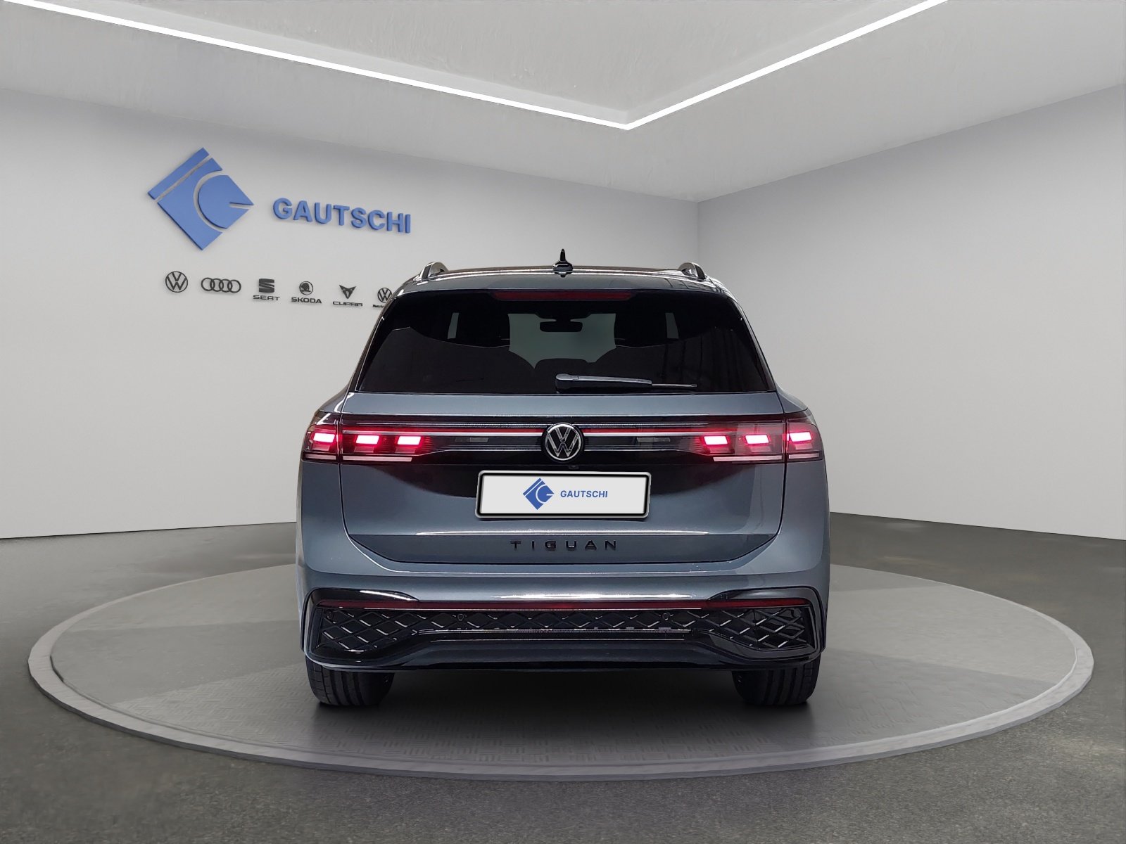 VW Tiguan 2.0 TSI DSG R-Line Plus 4Motion, Petrol, New car, Automatic - 4