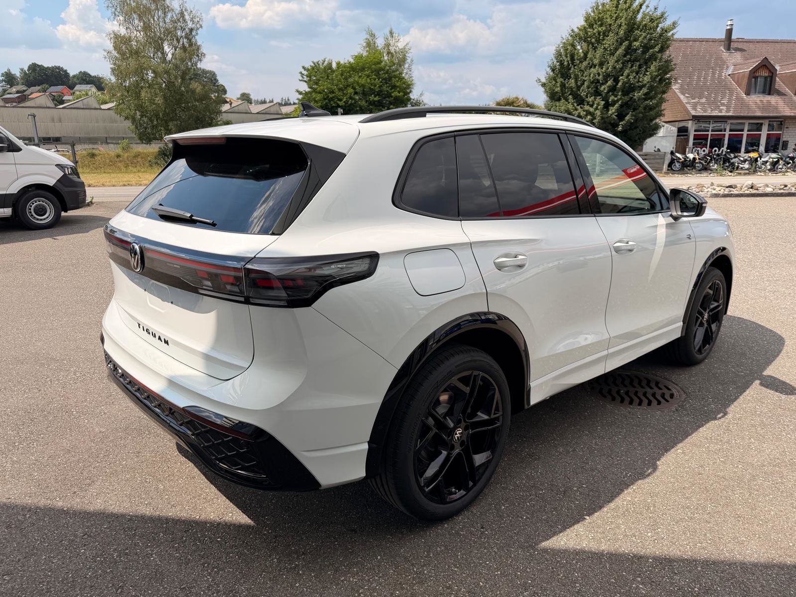 VW Tiguan 2.0 TSI DSG R-Line United 4Motion, Benzina, Auto nuove, Automatico - 5